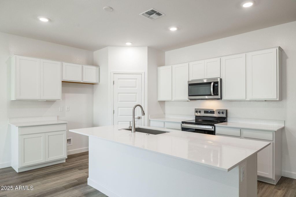 Photo of 10005 N 177th Drive, Waddell, AZ 85355 (MLS # 6901899)