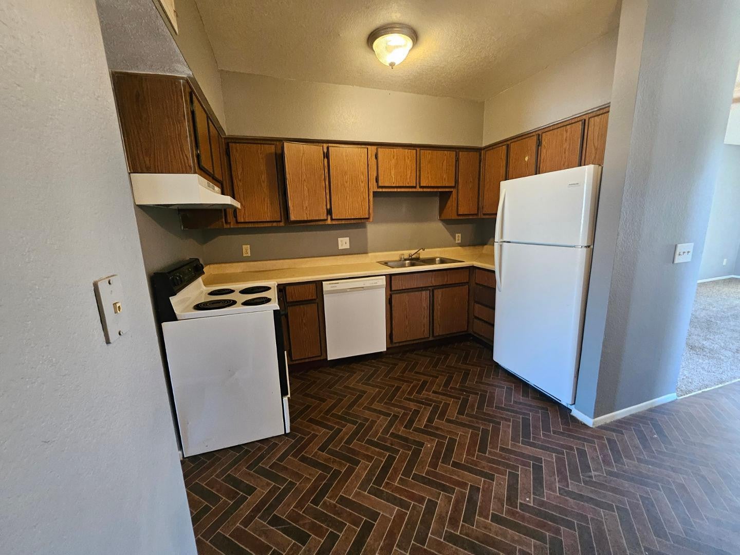 2801 E MONTE CRISTO Avenue 201
