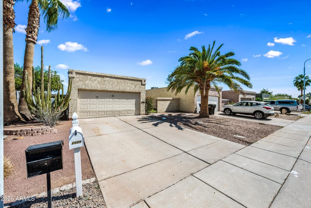 Photo of 2129 N Villas Lane, Chandler, AZ 85224 (MLS # 6925253)