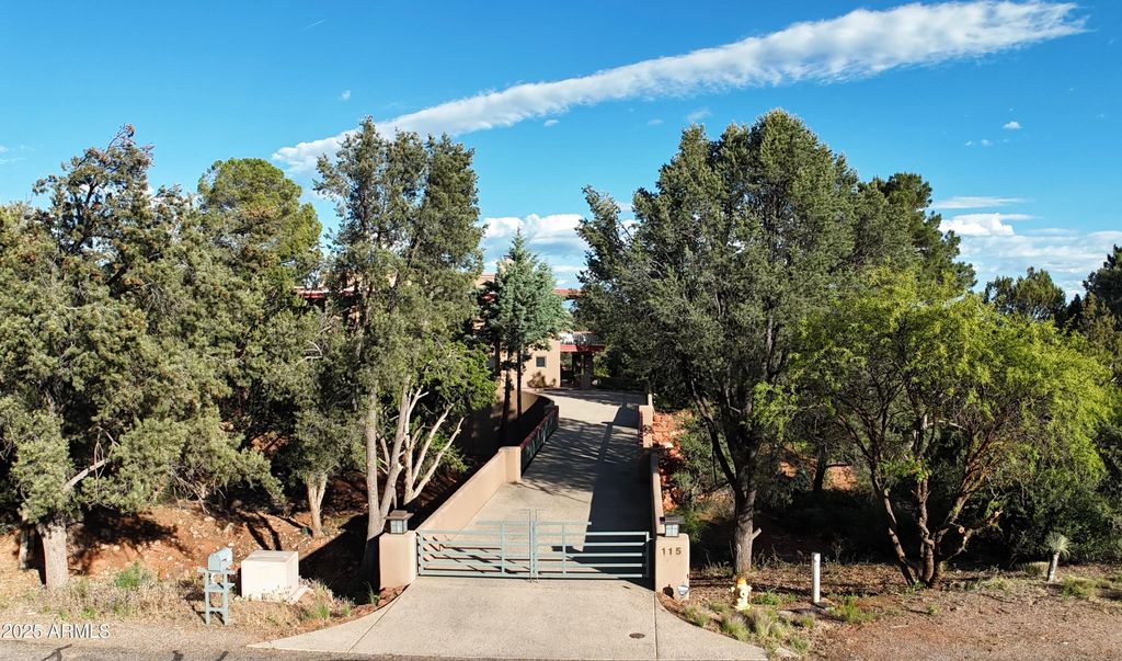 Photo of 115 Merry Go Round Rock Road, Sedona, AZ 86351 (MLS # 6934337)