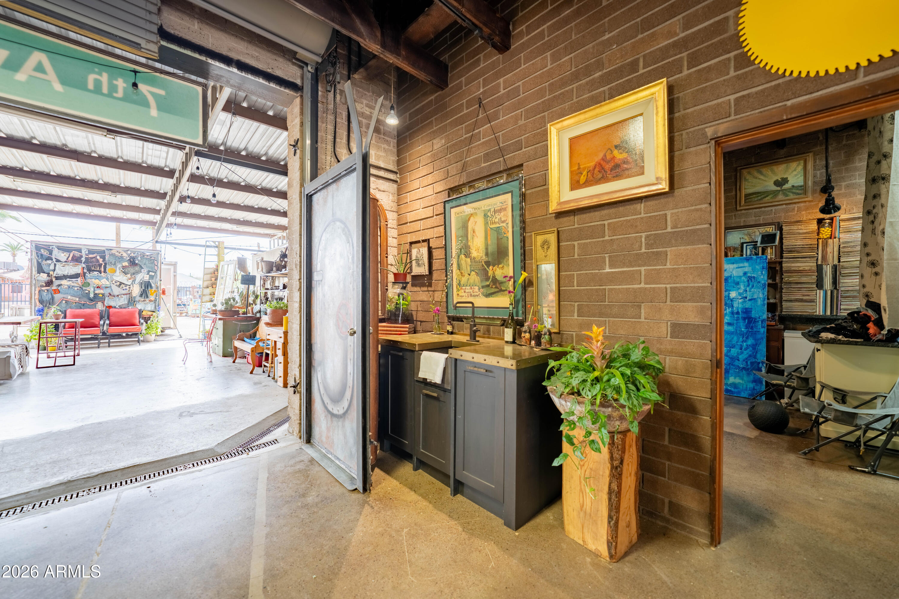 UNIVERSITY ADDITION - Commercial Sale