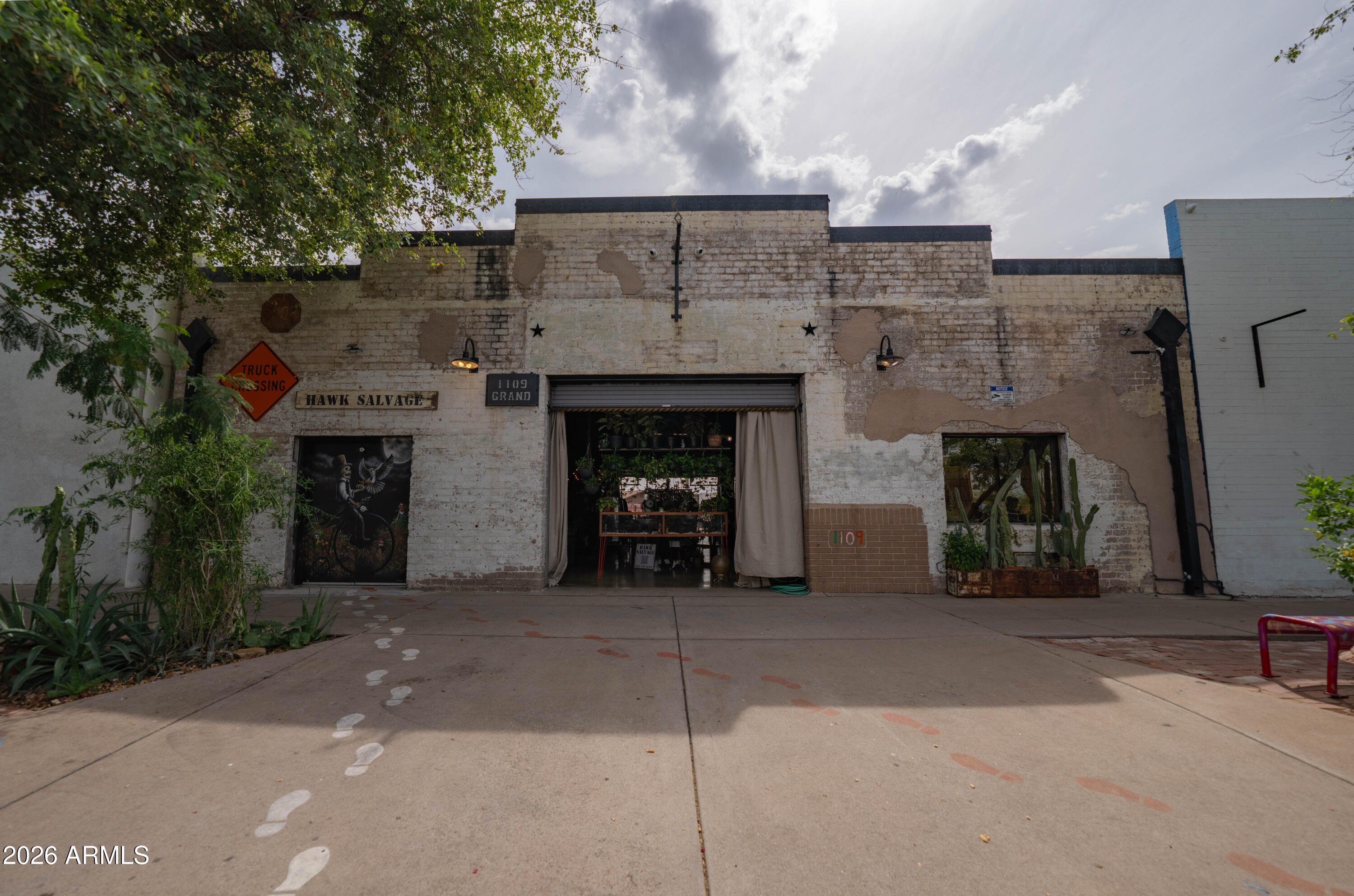 UNIVERSITY ADDITION - Commercial Sale
