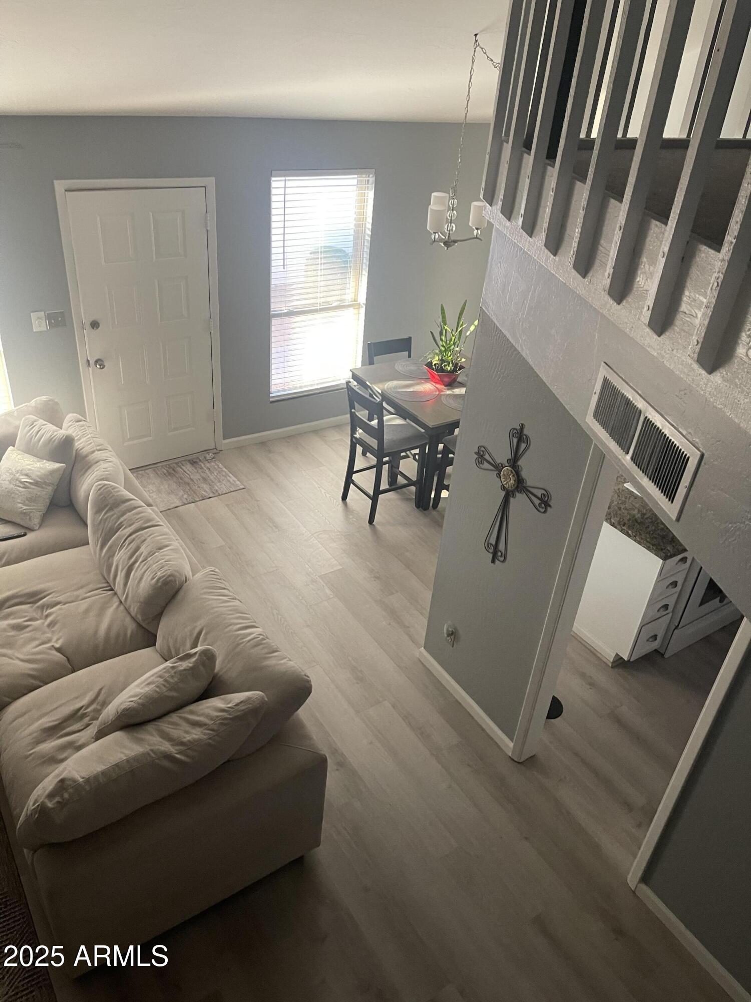 Phoenix, Arizona 85020, United States, 3 Bedrooms Bedrooms, ,2 BathroomsBathrooms,Residential,Active,238254