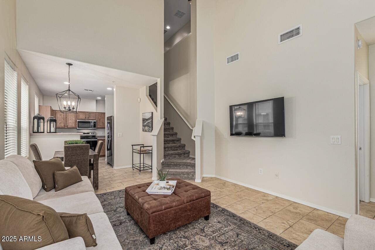 42424 N GAVILAN PEAK Parkway 14104