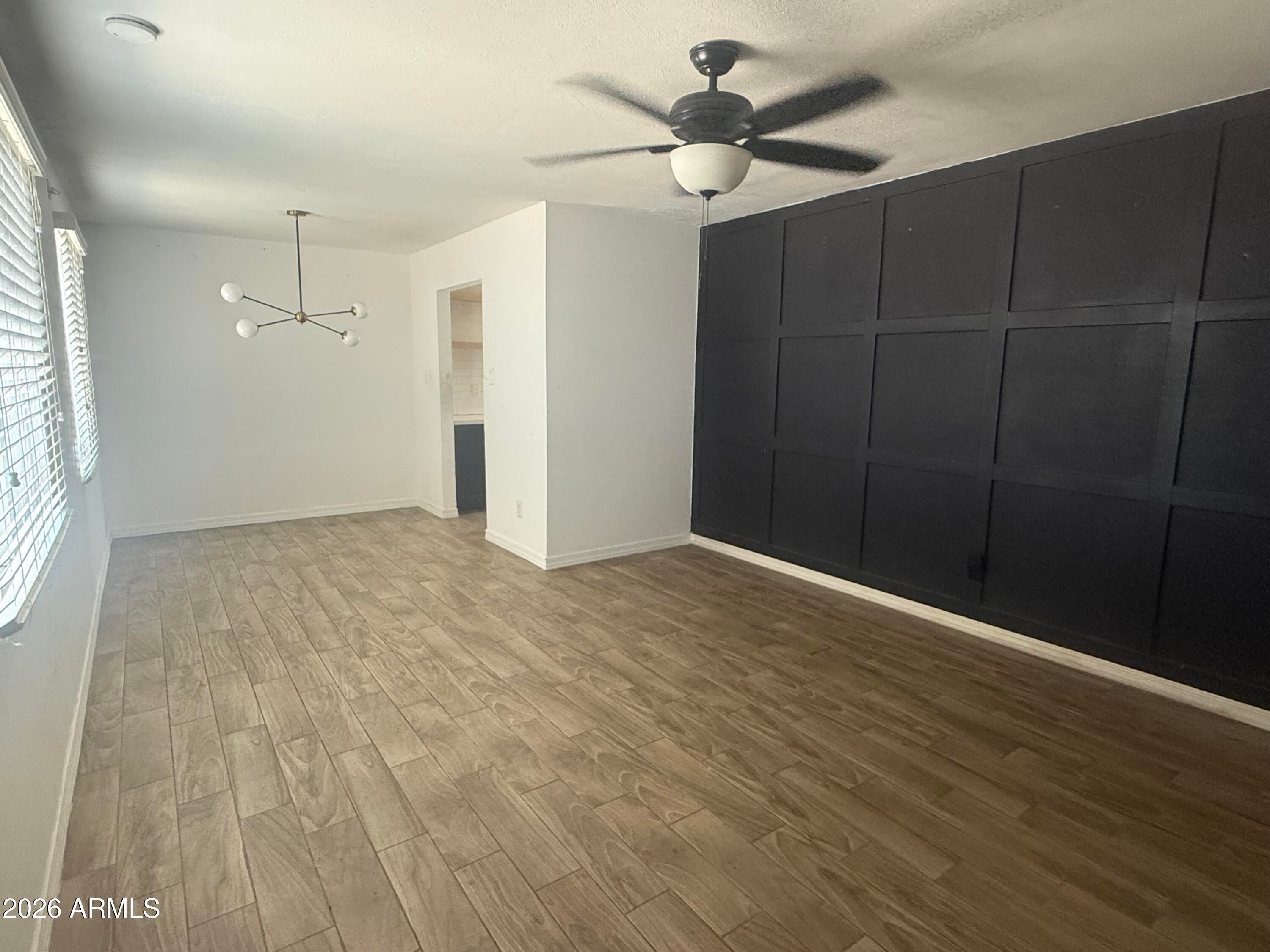 1715 W MOHAVE Street
