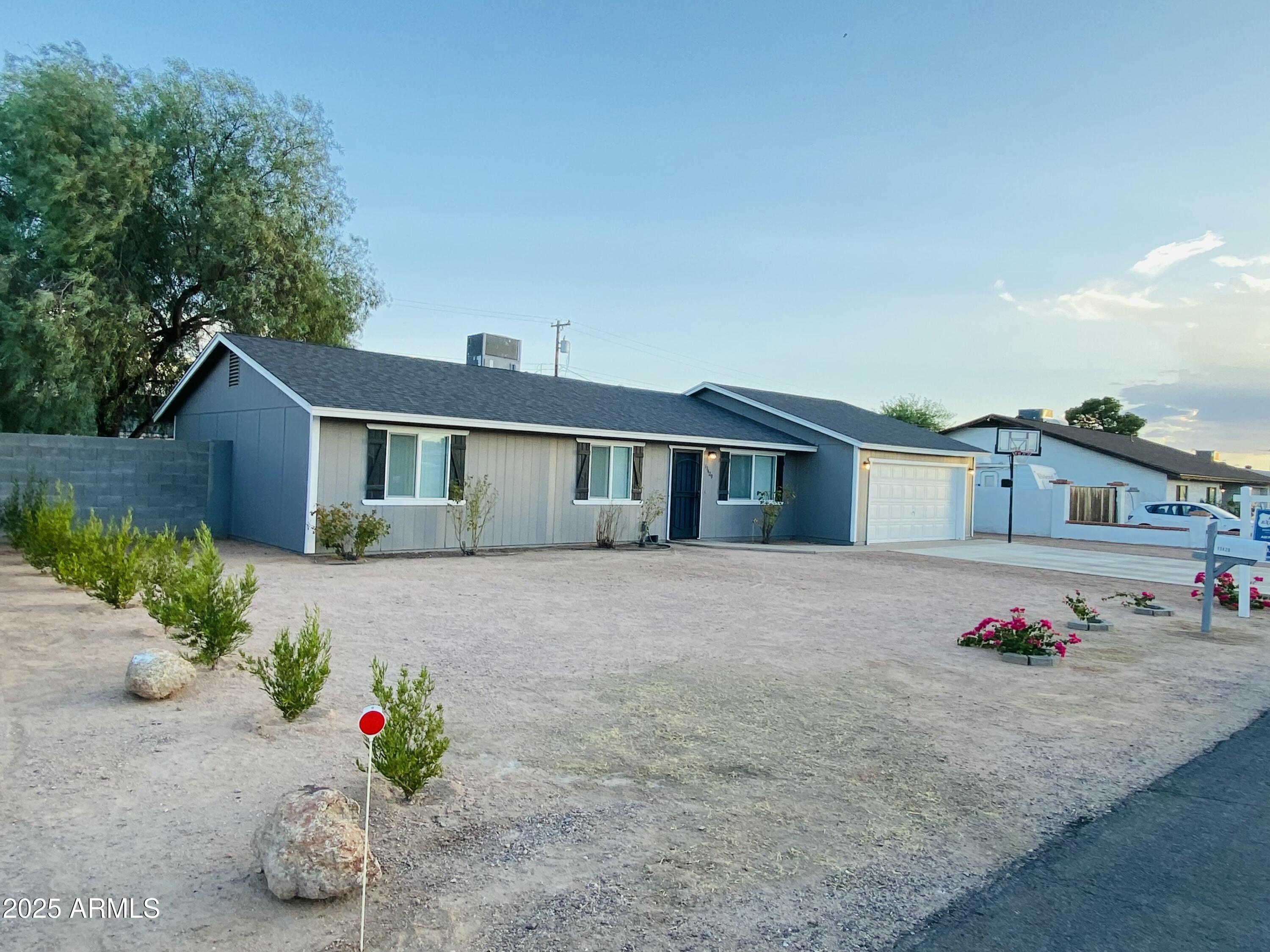 11429 E VINE Avenue