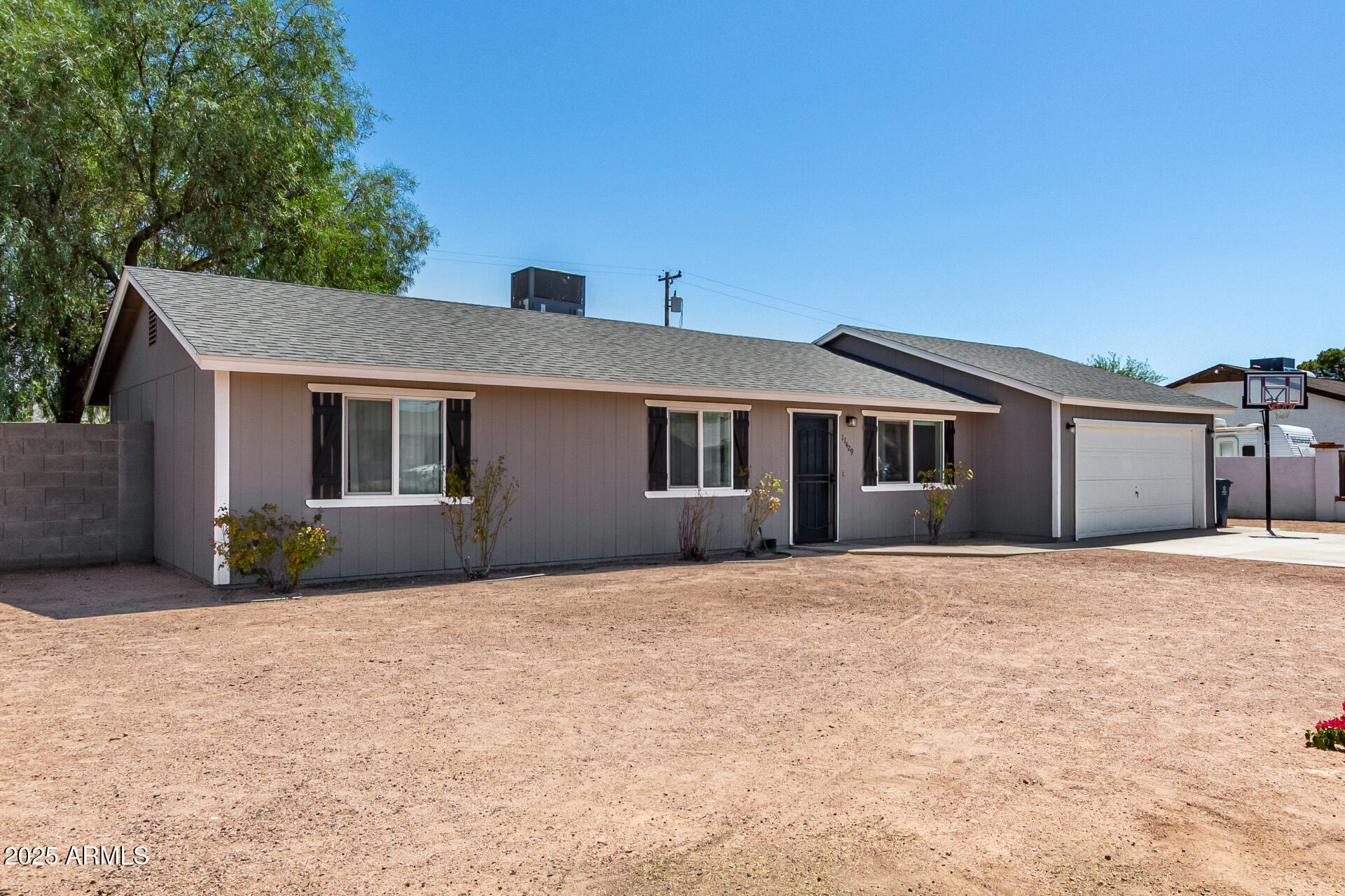 11429 E VINE Avenue