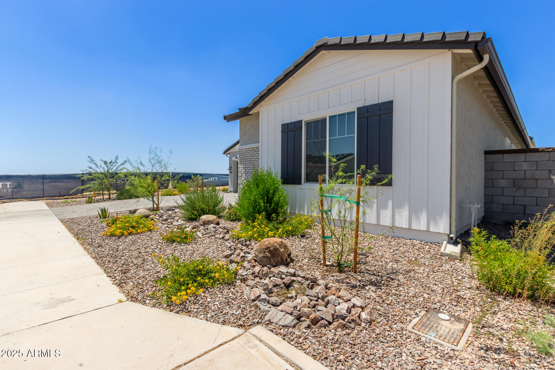 13668 W HACKAMORE Drive