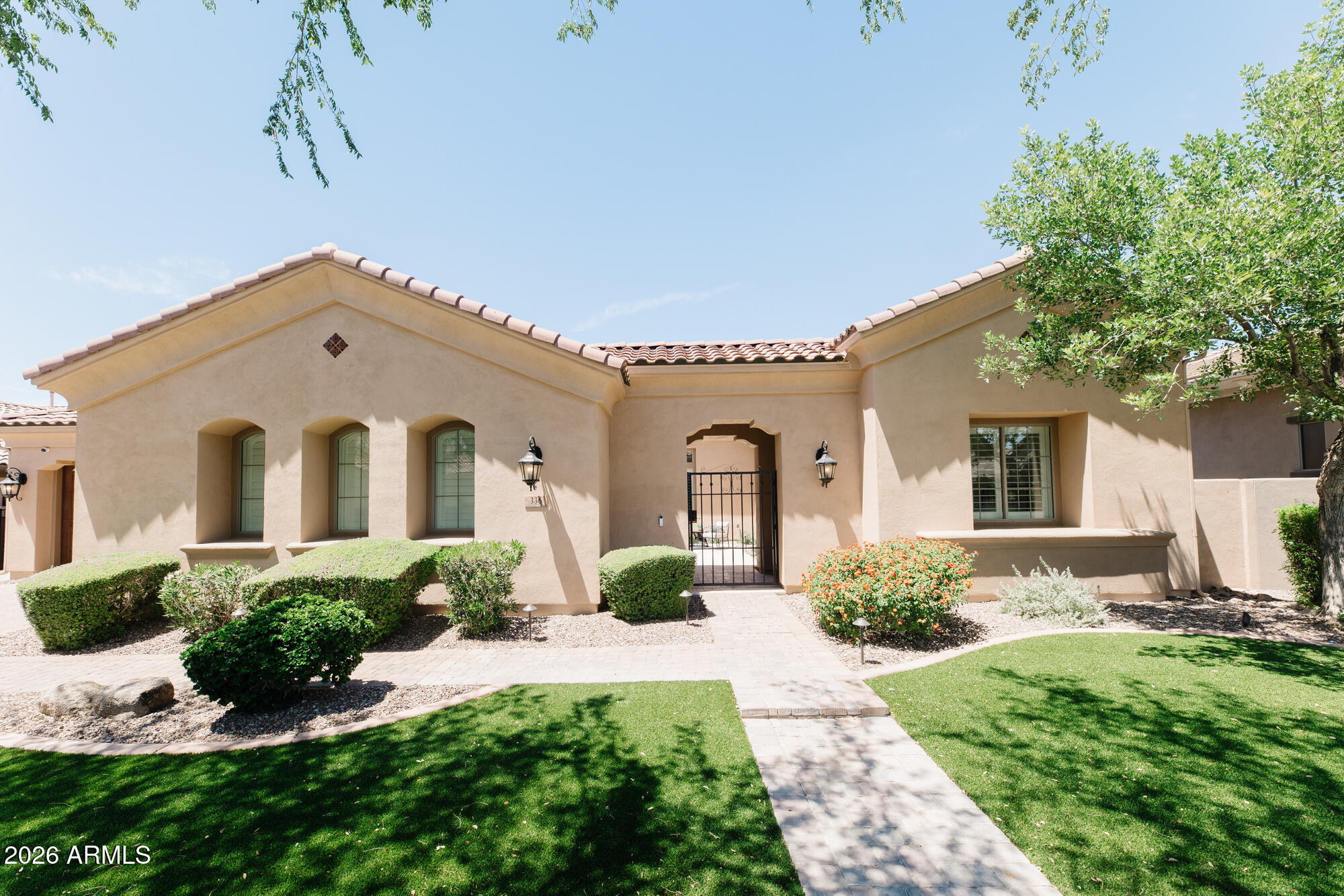 336 W ALAMOSA Drive
