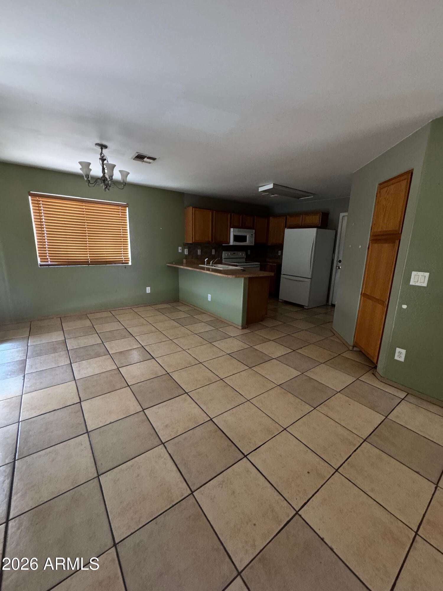 23747 N DESERT Drive