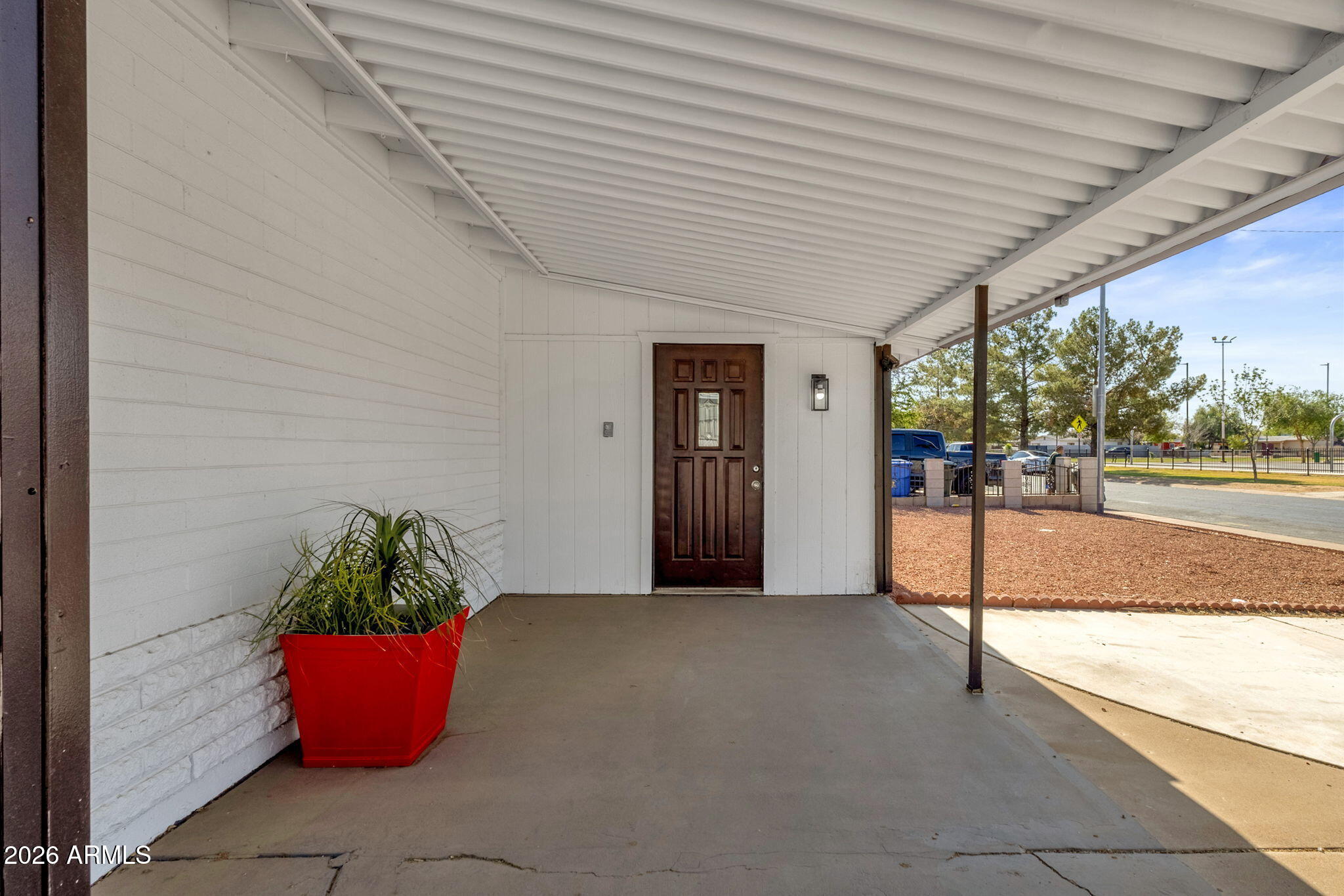 7824 W MITCHELL Drive