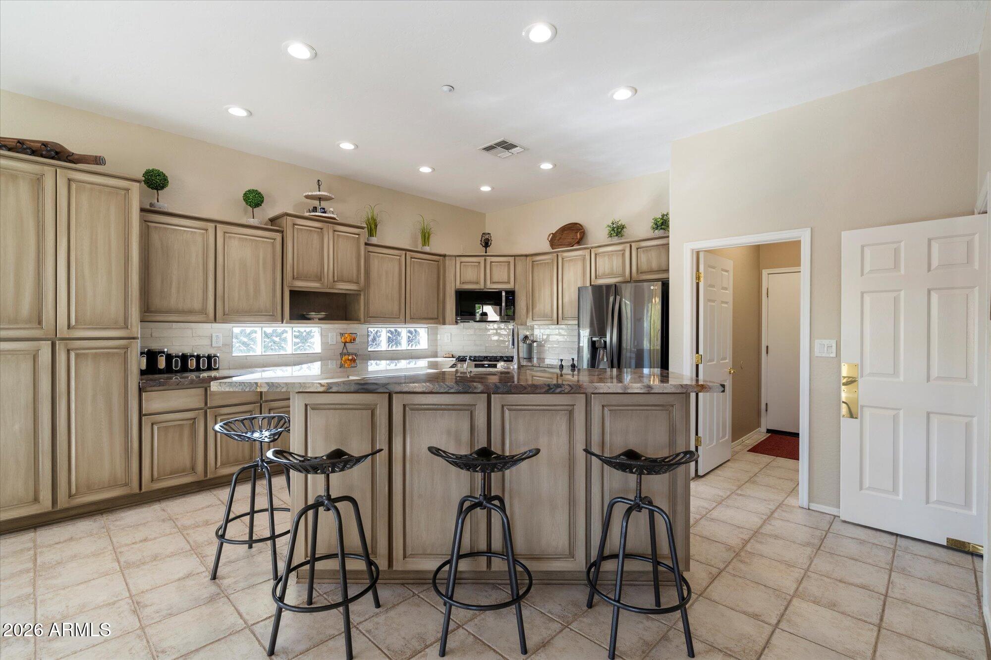 42111 N FAIRGREEN Court