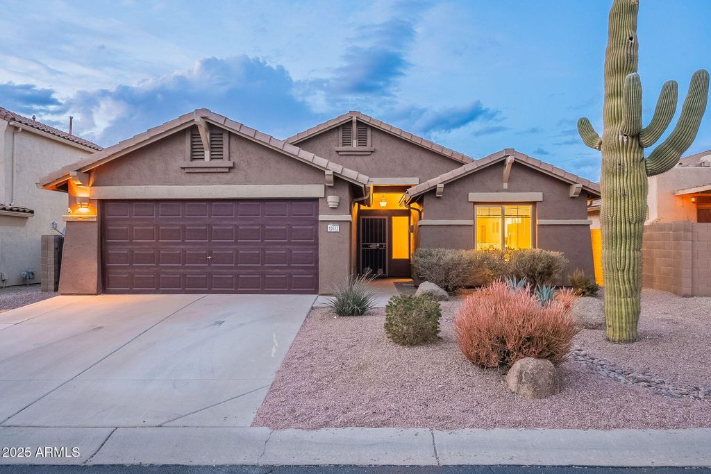 Photo of 10512 E Dutchmans Trail, Gold Canyon, AZ 85118 (MLS # 6921369)