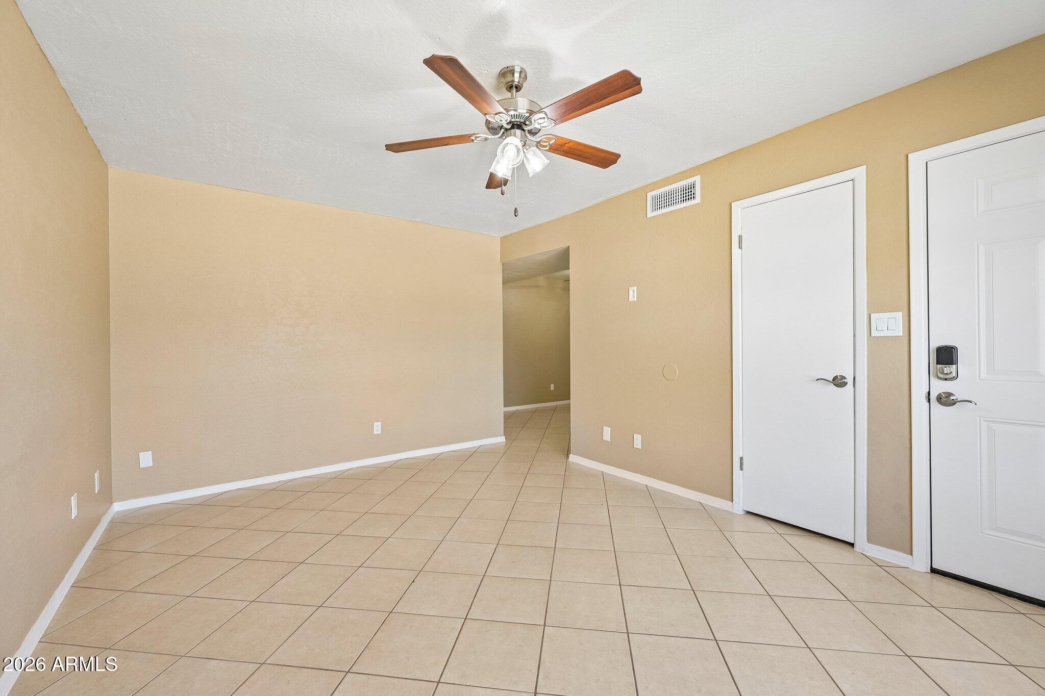 113 N RIDGE Circle