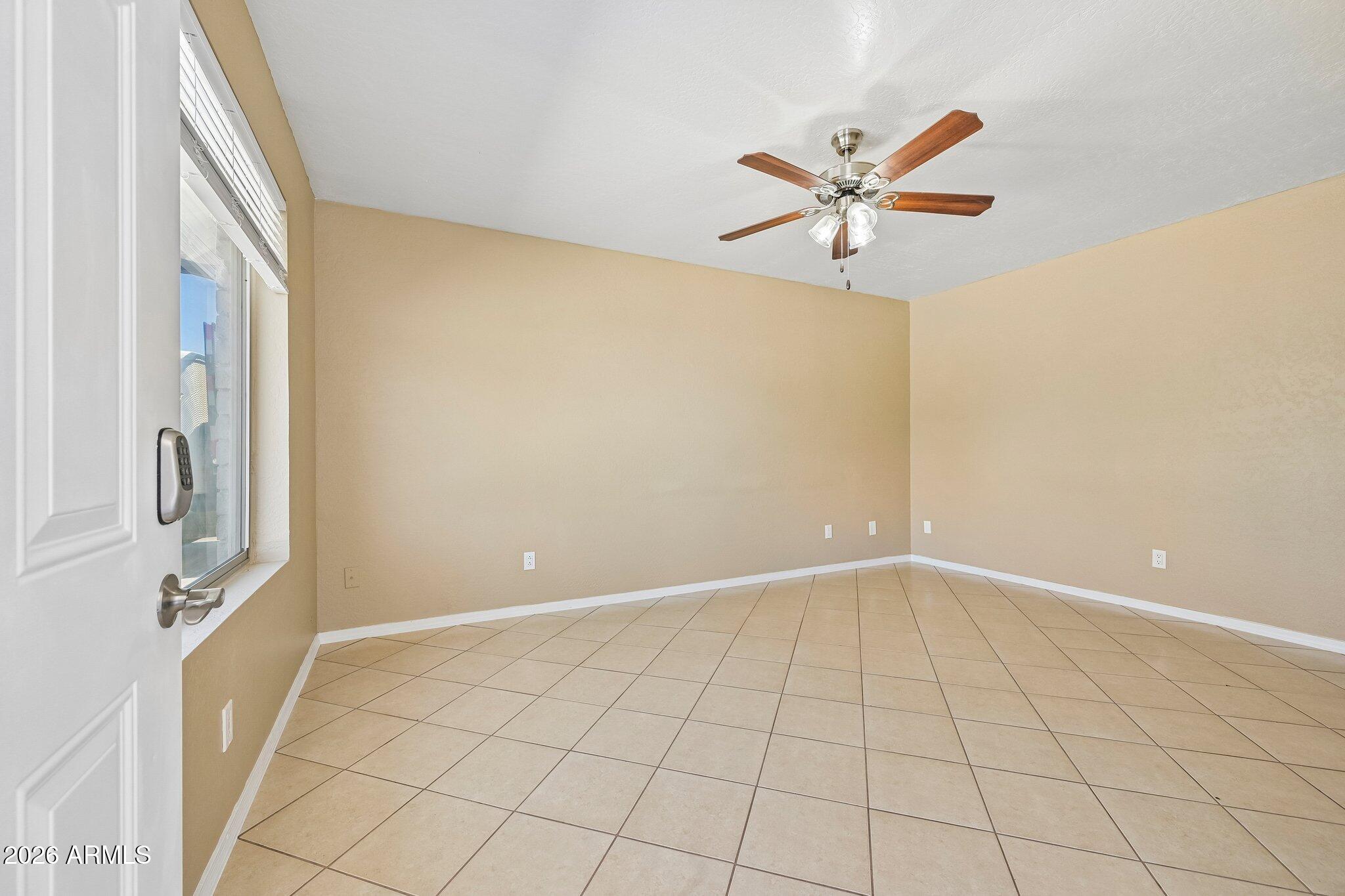 113 N RIDGE Circle