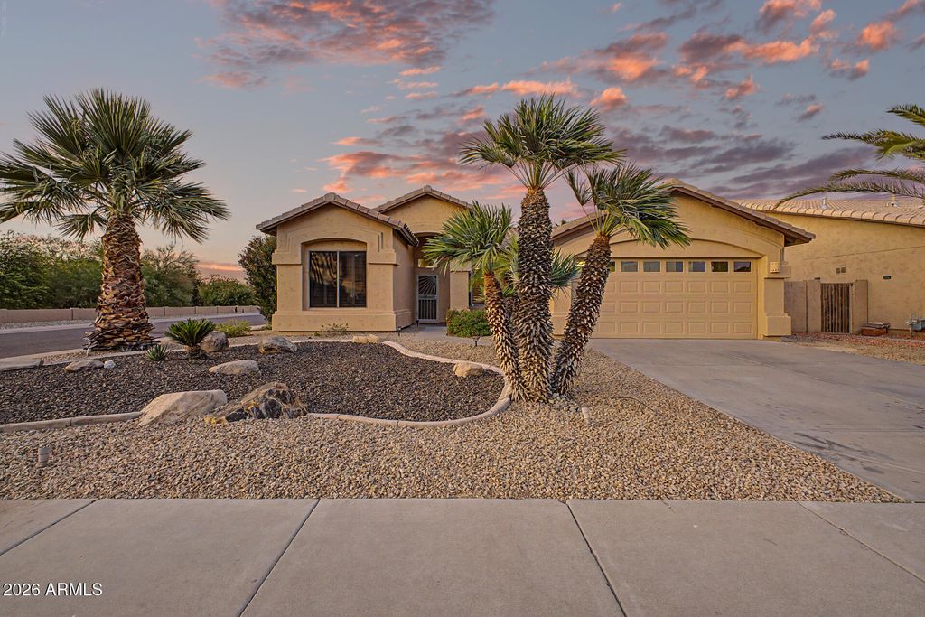 Photo of 338 W Angela Drive, Phoenix, AZ 85023 (MLS # 7032511)