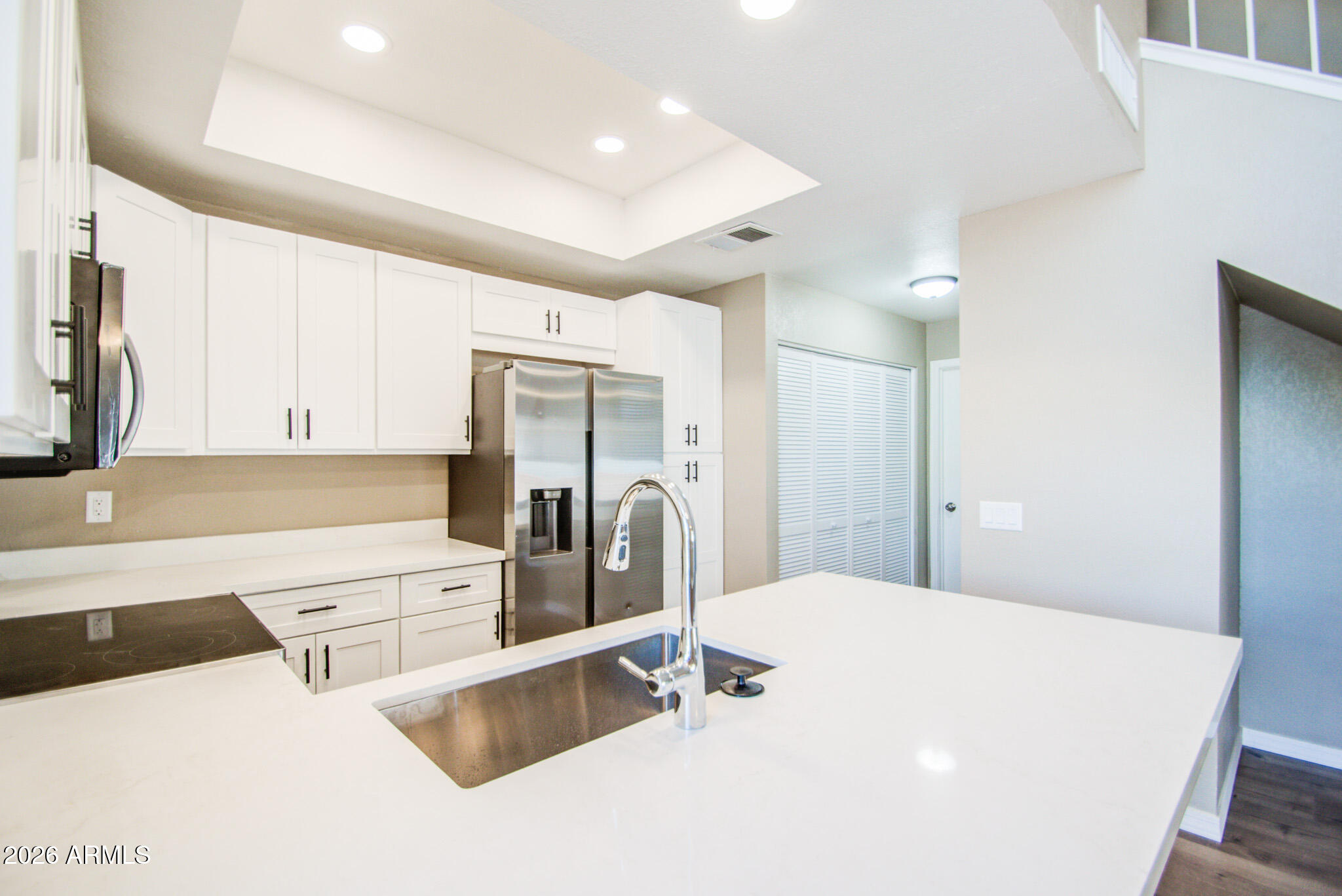 2201 N COMANCHE Drive 1055