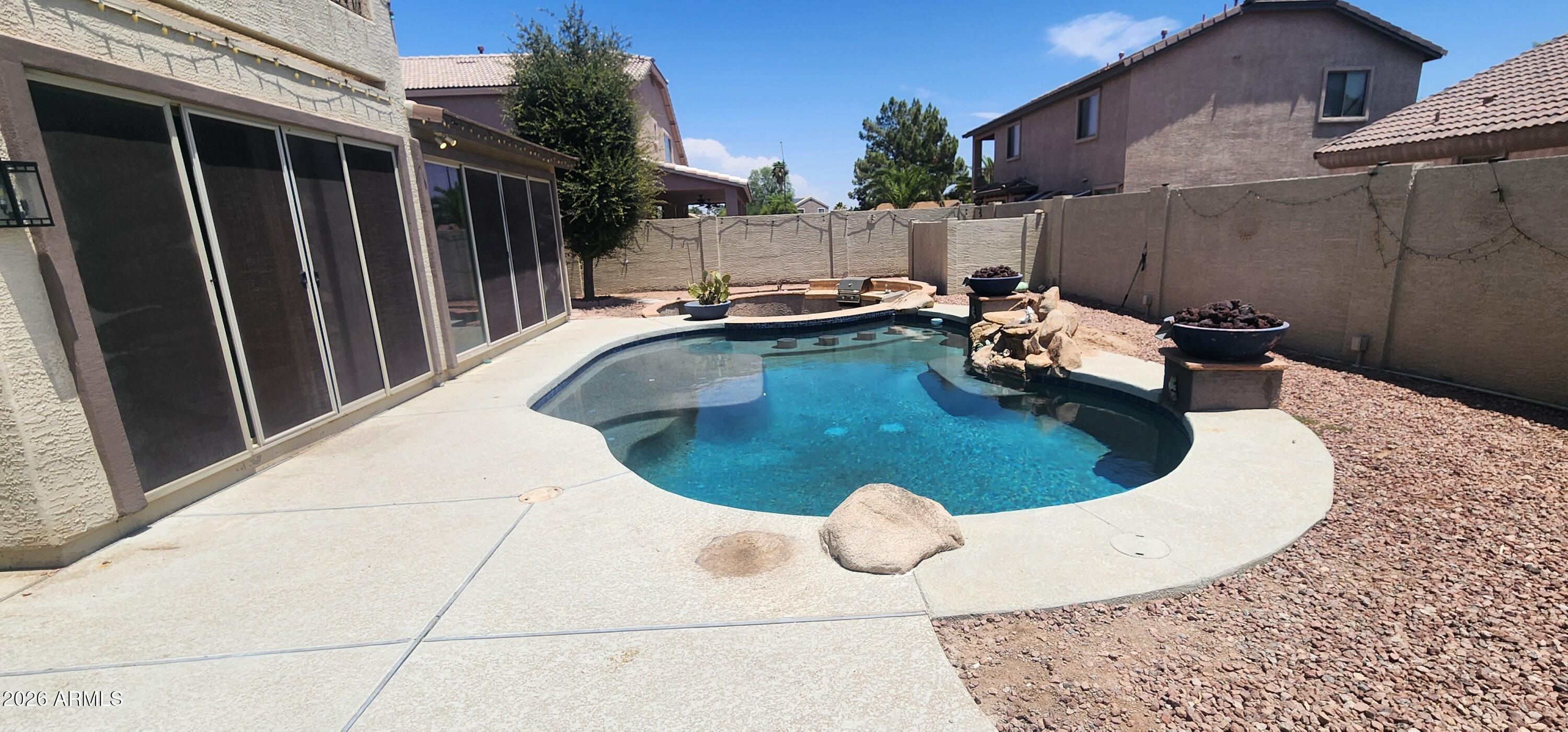 10755 W DAVIS Lane