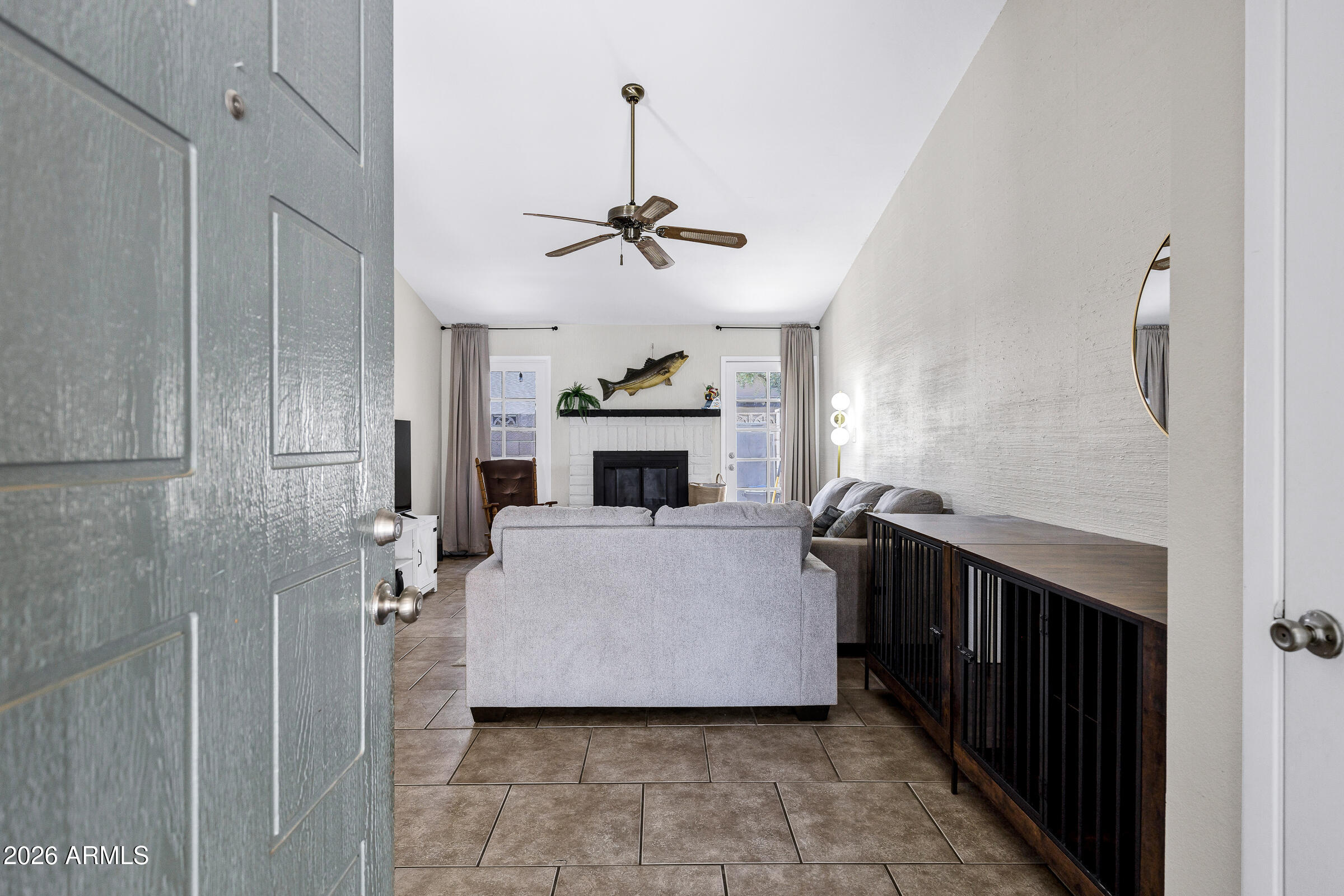 4648 W CONTINENTAL Drive