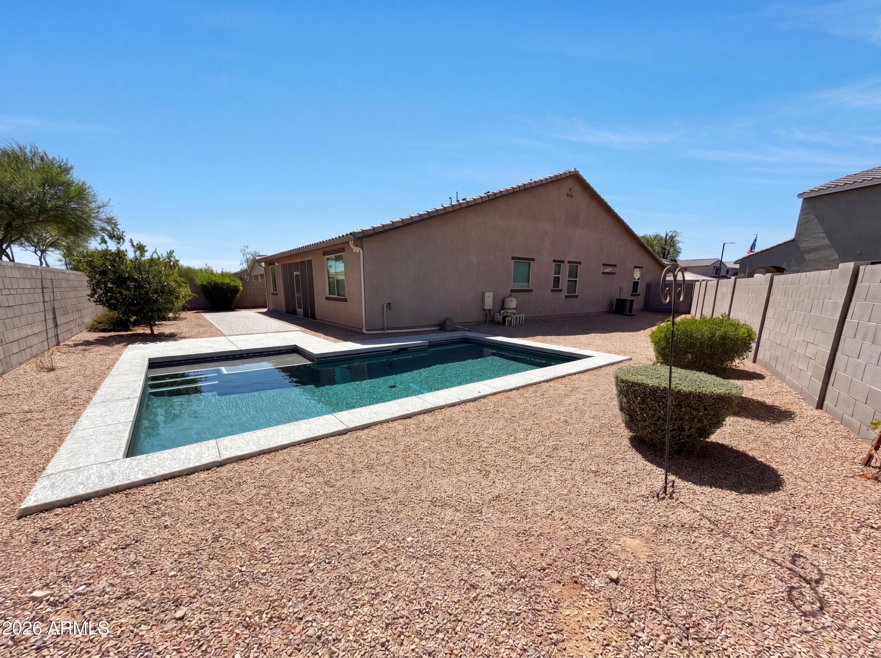 18840 W MERCER Lane
