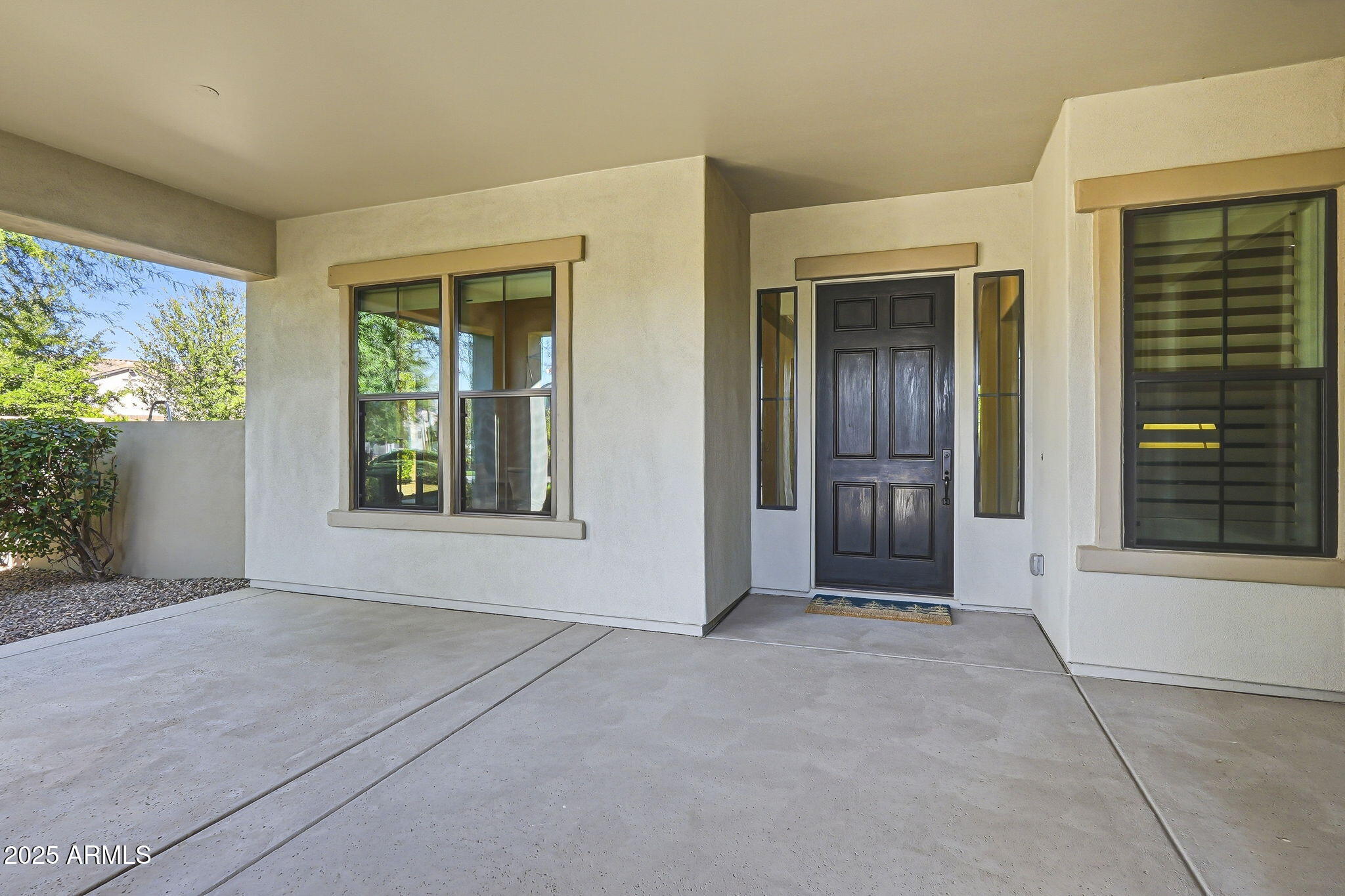 2480 E HAYMORE Street