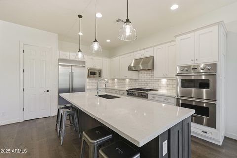 2480 E HAYMORE Street Gilbert AZ 85298