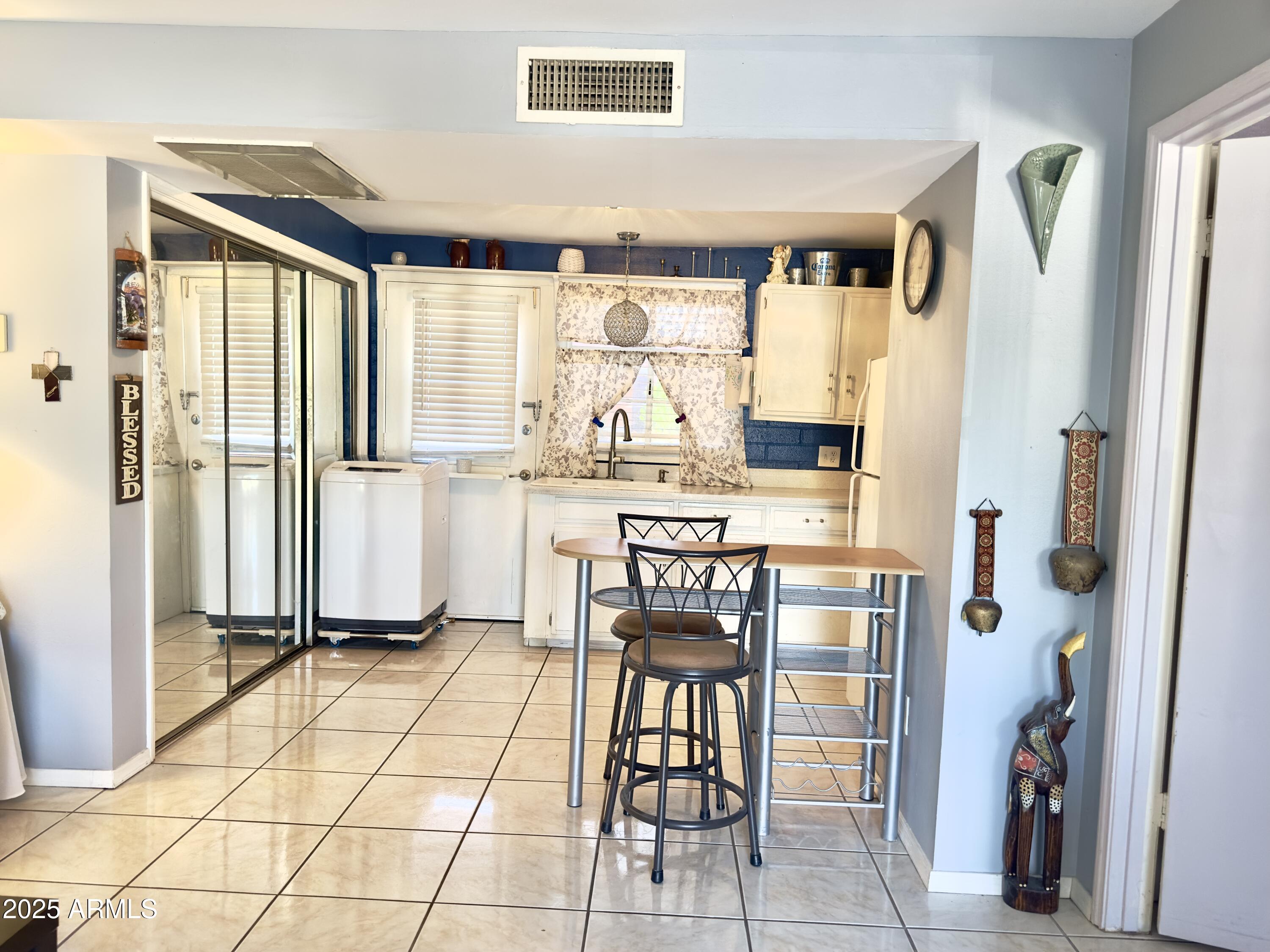 248 S PASEO AGUILA -- C