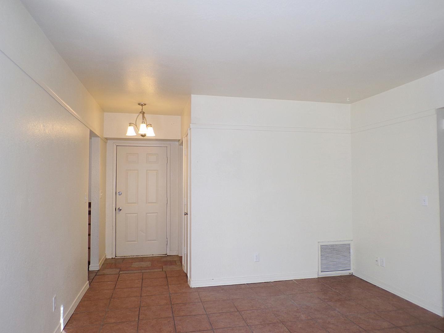 4232 Avenida Palermo Apt A