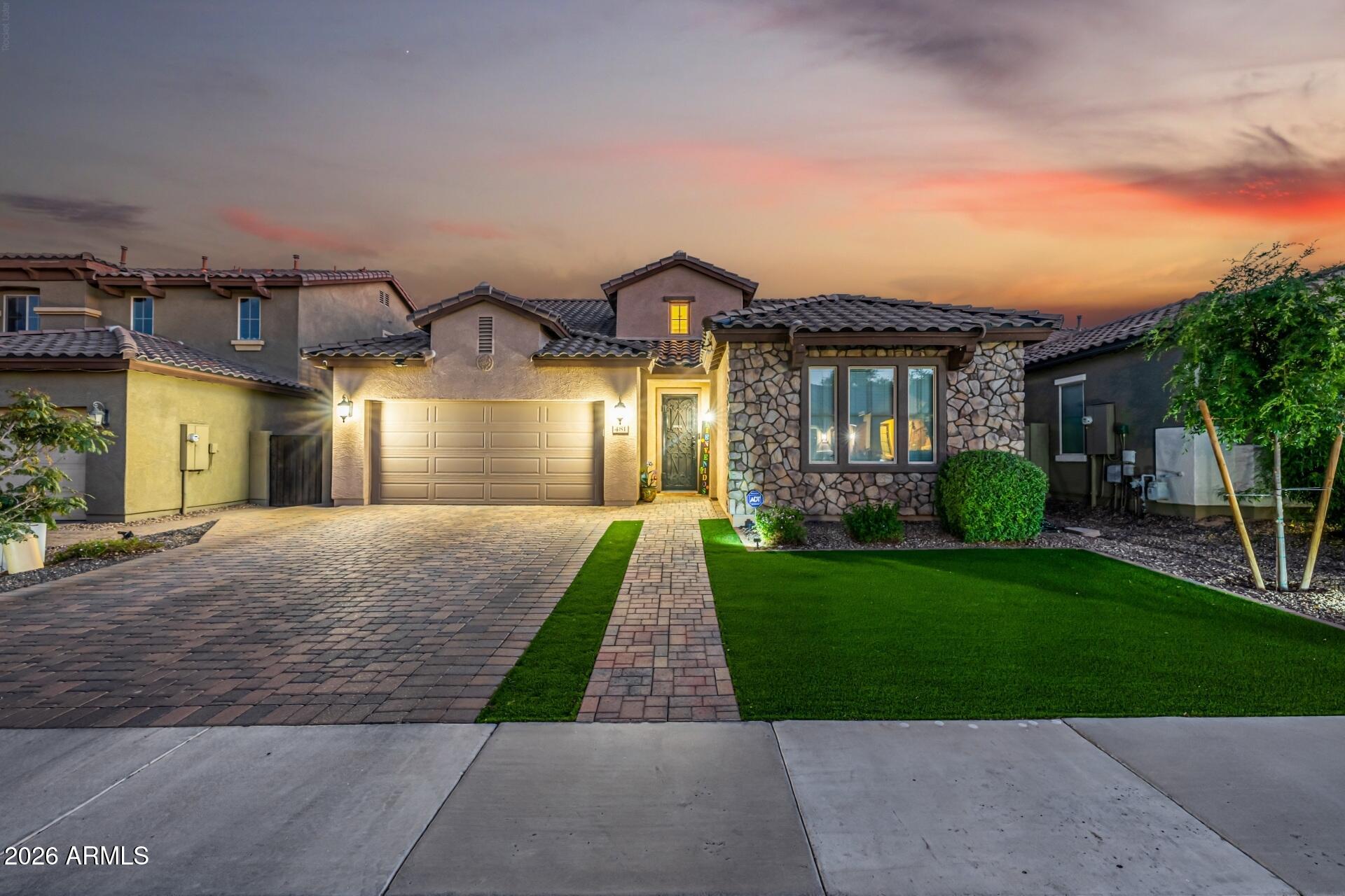 481 E CANYON ROCK Road