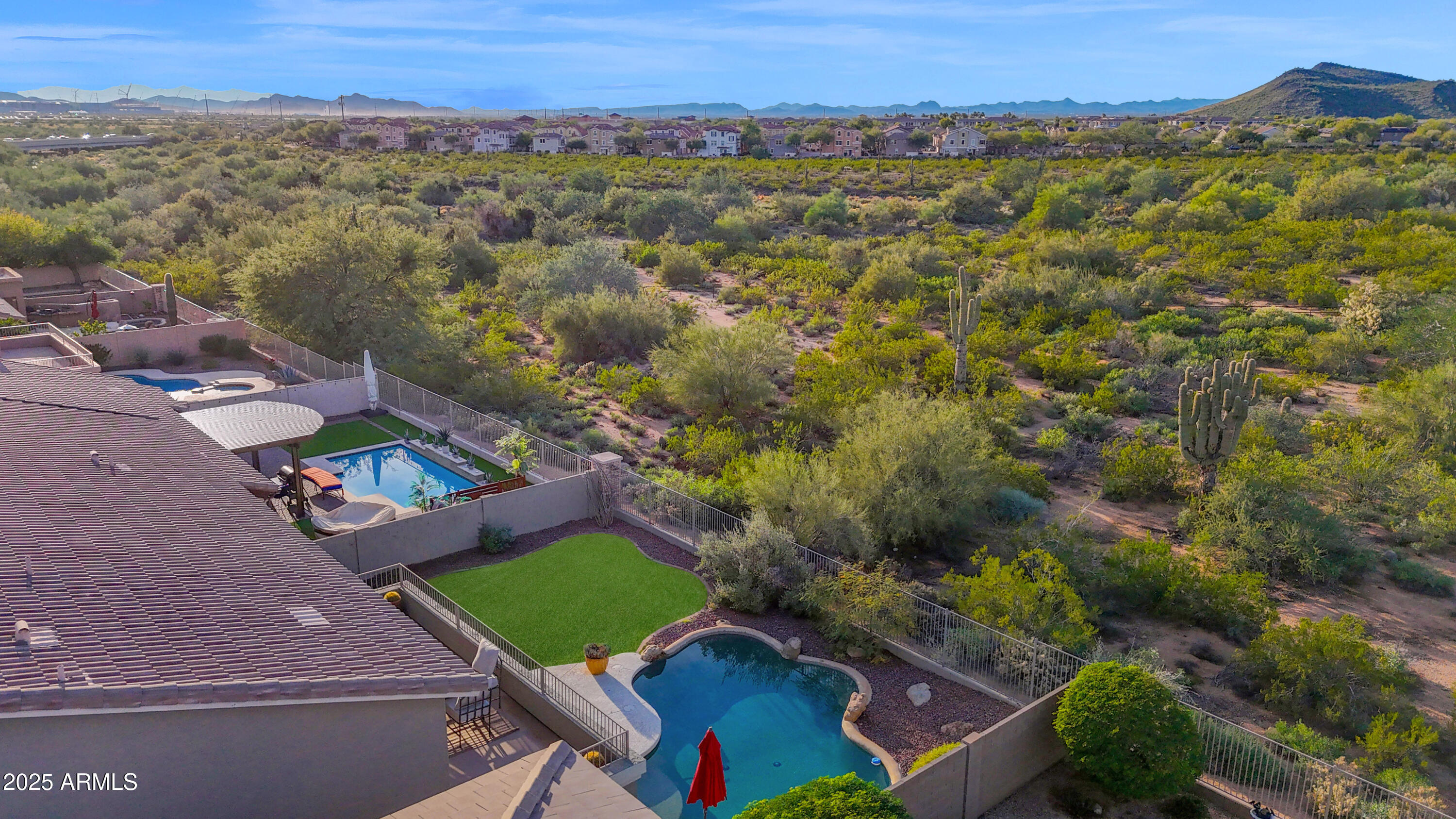 2716 W VIA BONA FORTUNA --