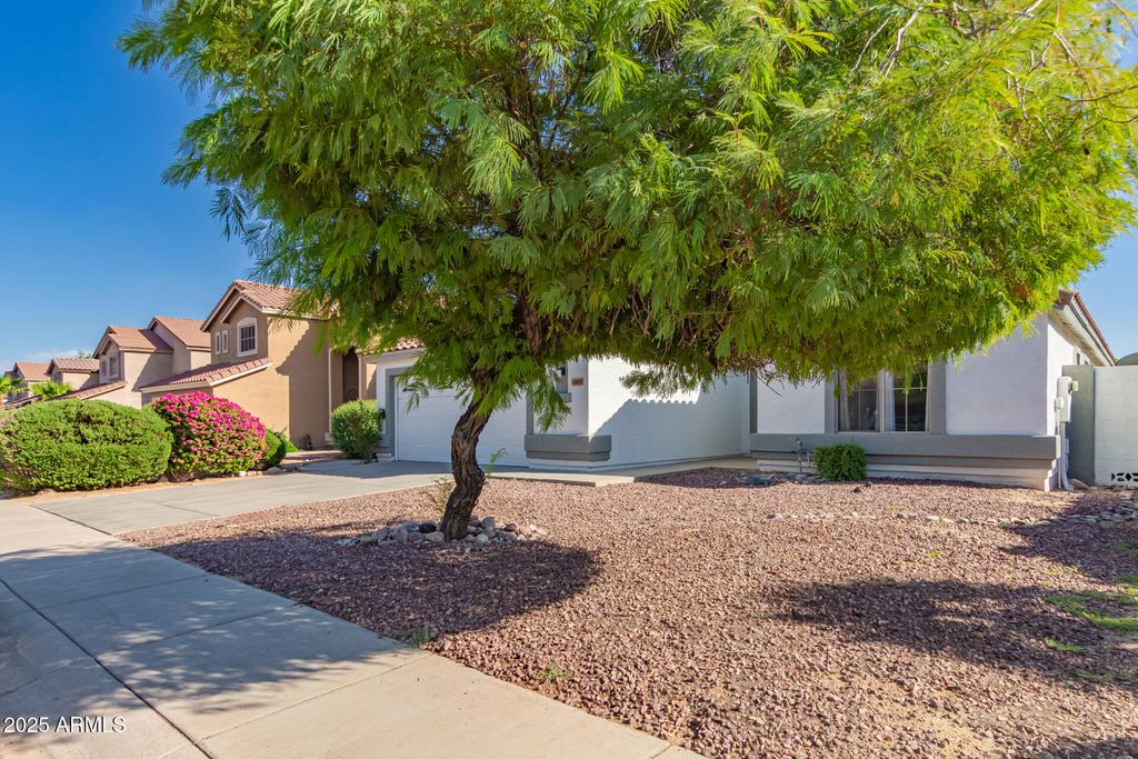 Photo of 7469 W Monona Drive, Glendale, AZ 85308 (MLS # 6929861)