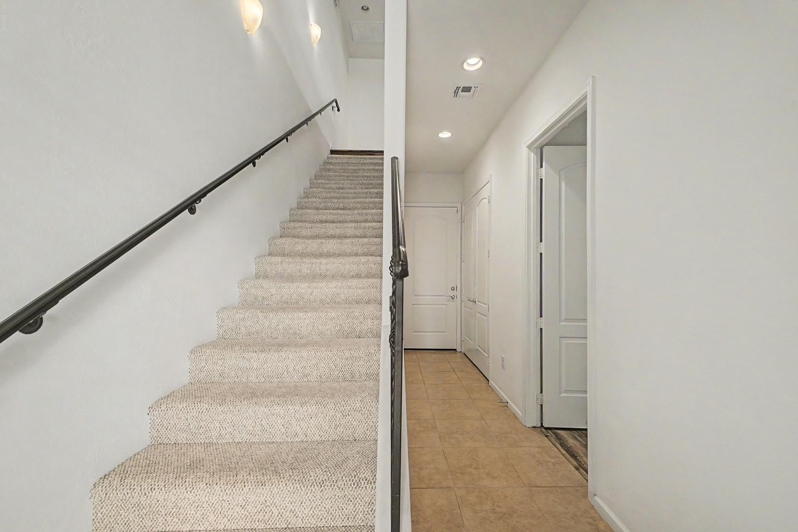 124 N California Street 33