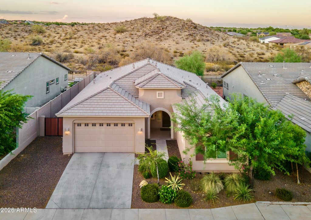 Photo of 2527 N 212th Drive, Buckeye, AZ 85396 (MLS # 6997349)