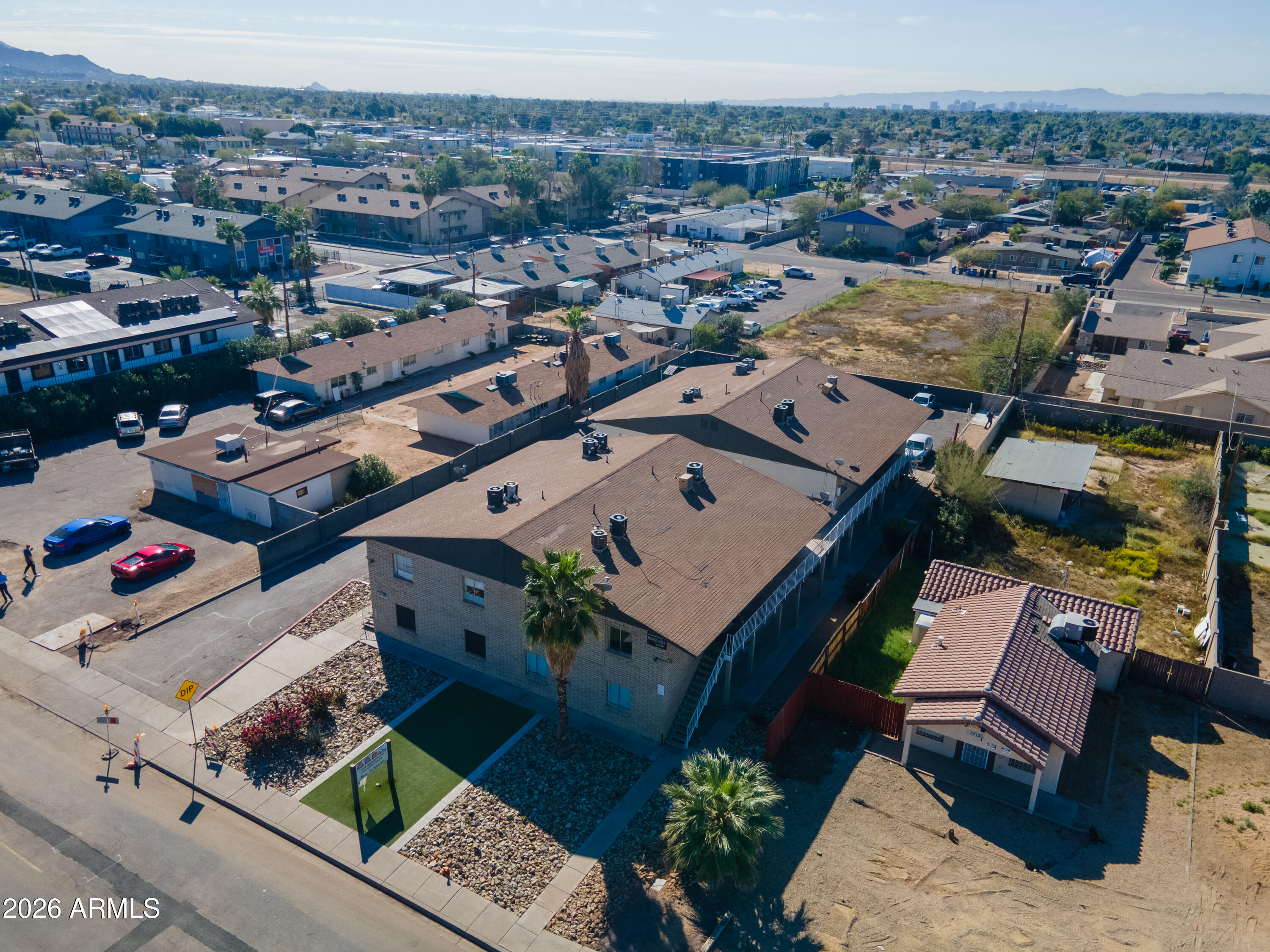 IDLE EASE - Residential Income