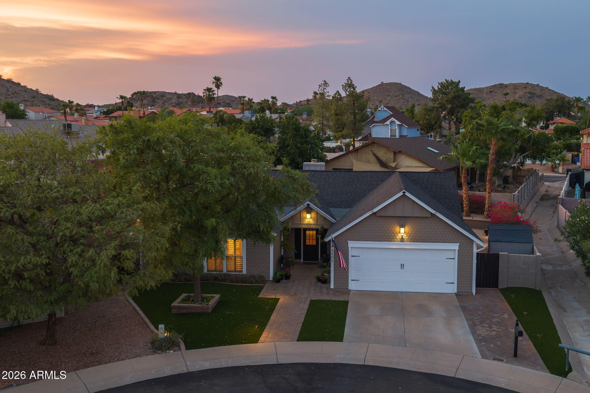 4602 E KACHINA Trail