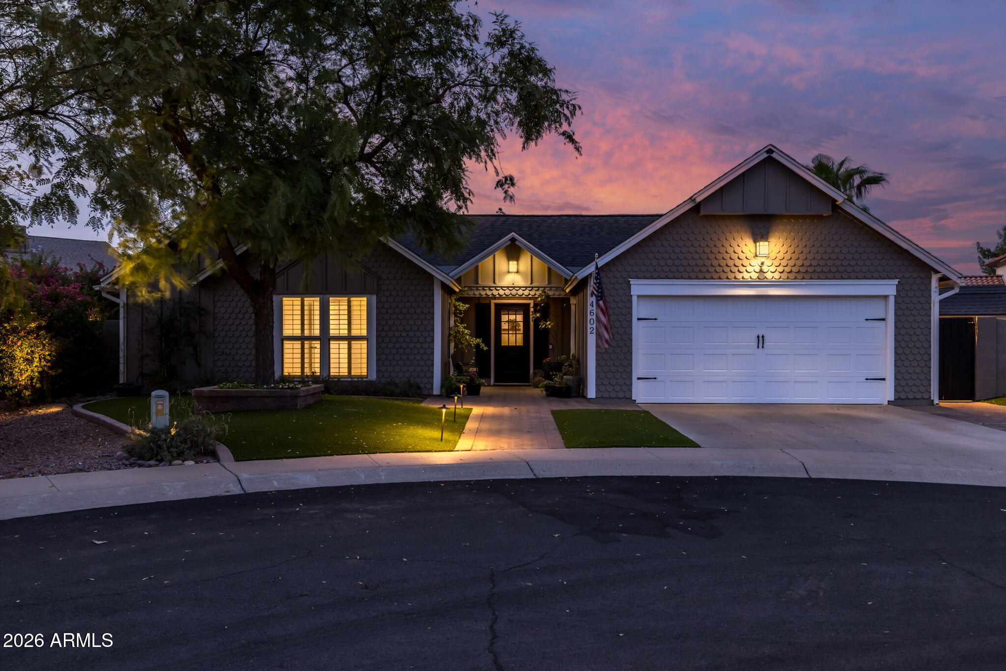 4602 E KACHINA Trail
