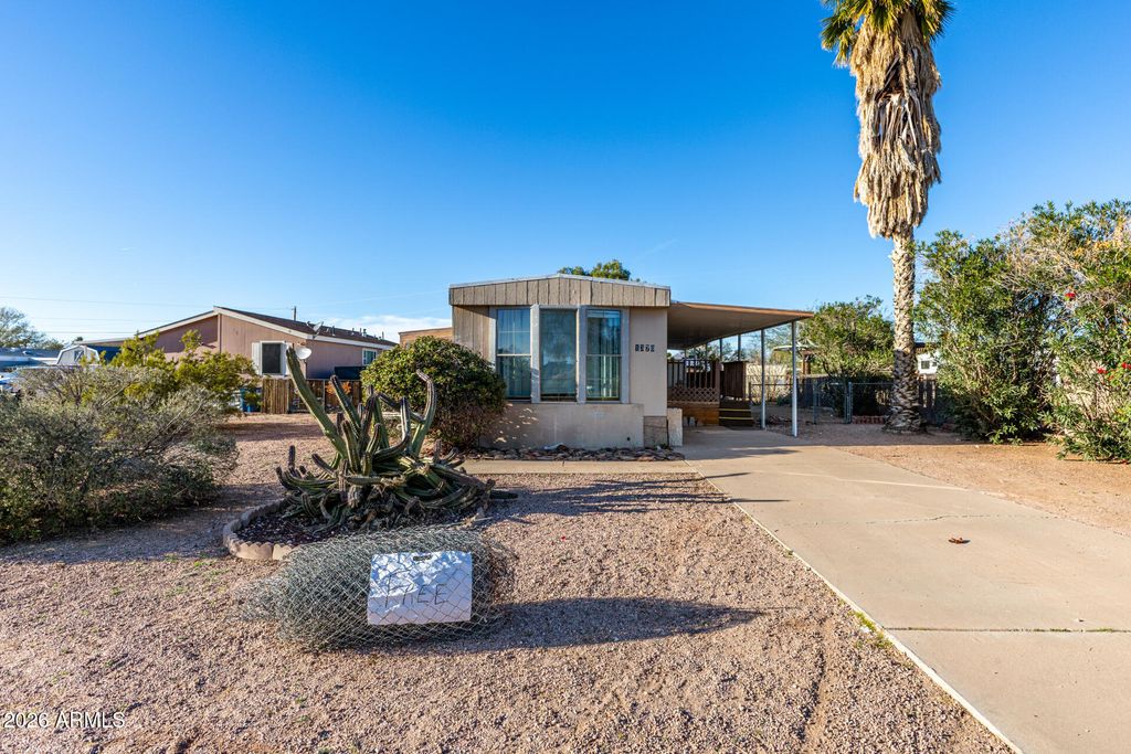 Photo of 1370 E 21st Avenue, Apache Junction, AZ 85119 (MLS # 6975770)