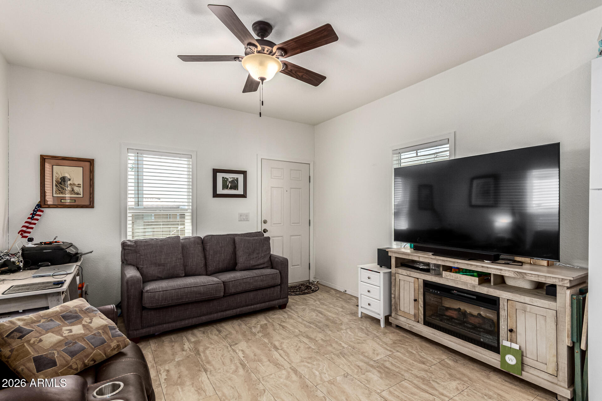 2701 E ALLRED Avenue 75