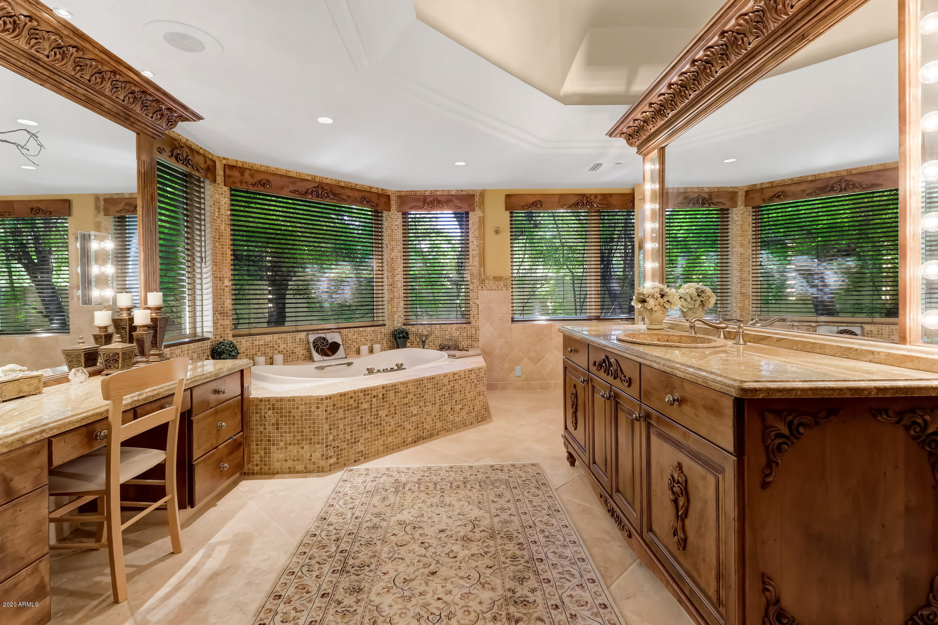 WHISPERING HILLS - Residential