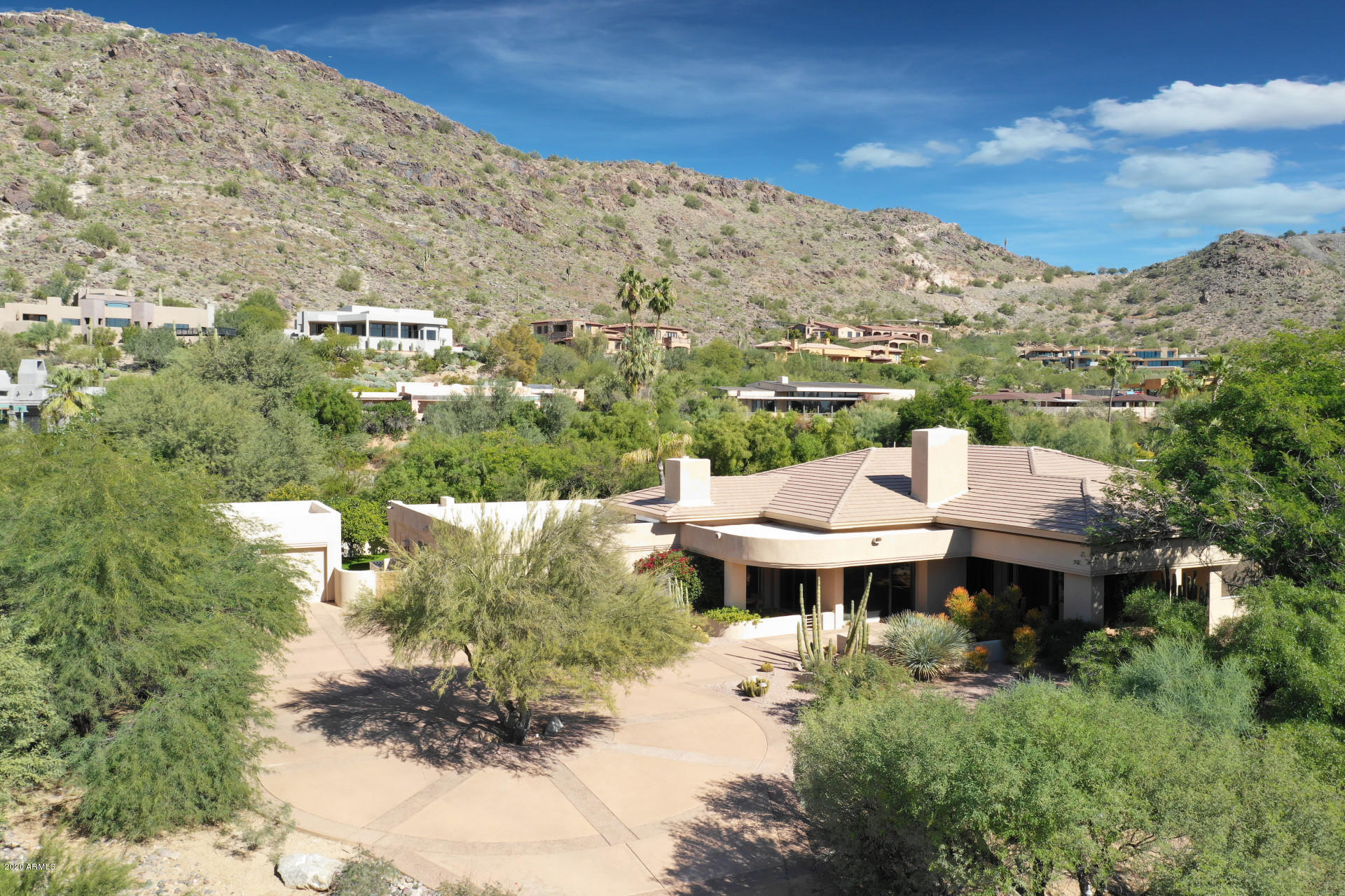 WHISPERING HILLS - Residential