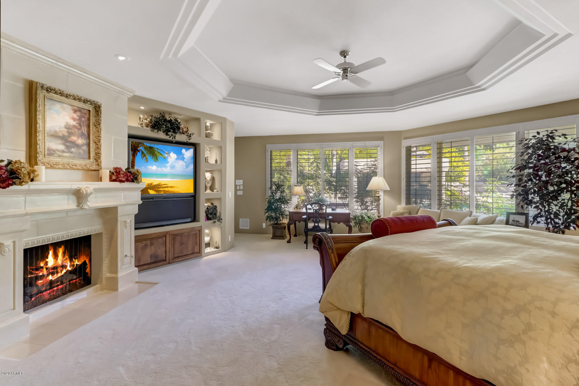 WHISPERING HILLS - Residential