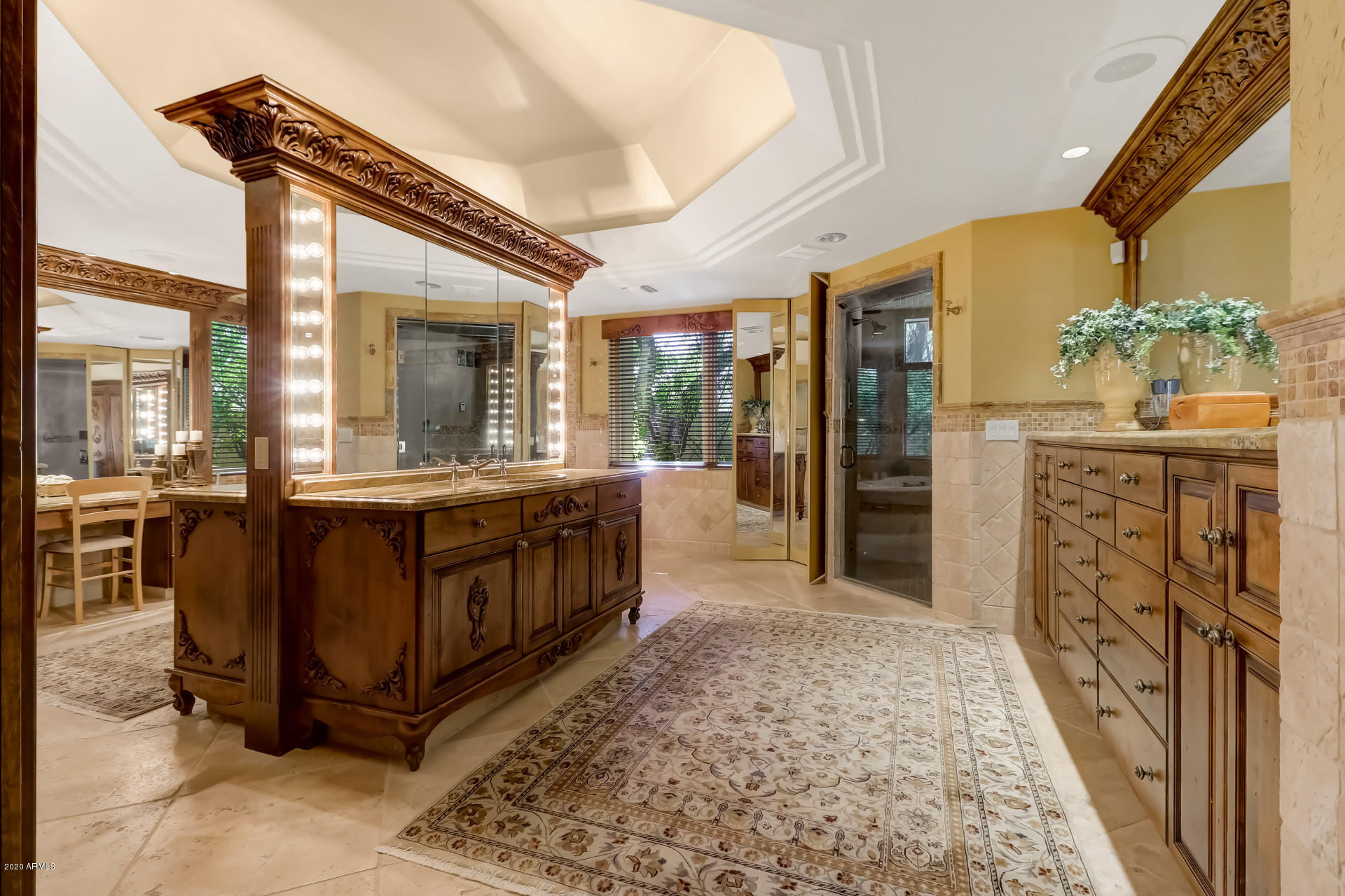 WHISPERING HILLS - Residential