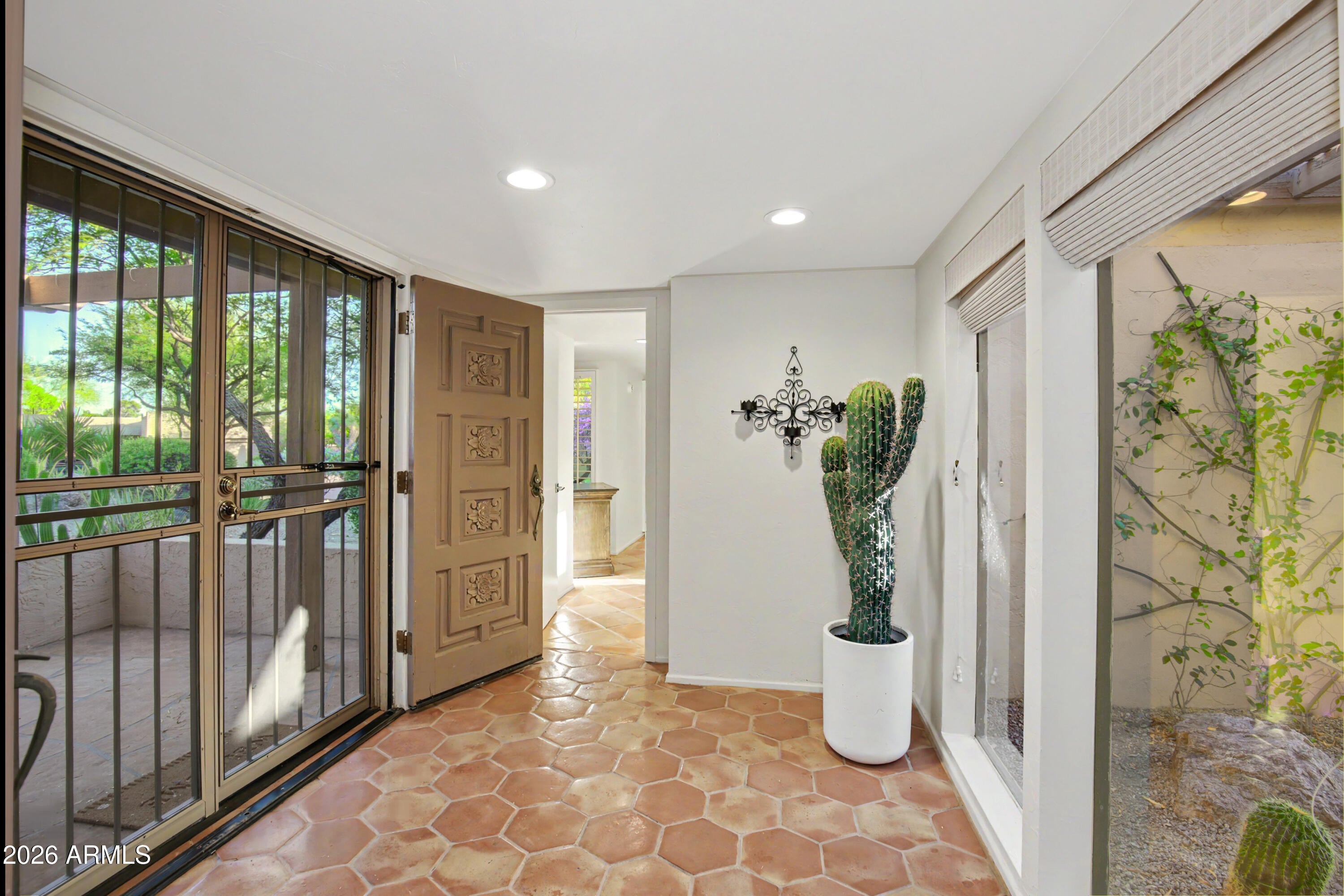 1049 N BOULDER Drive
