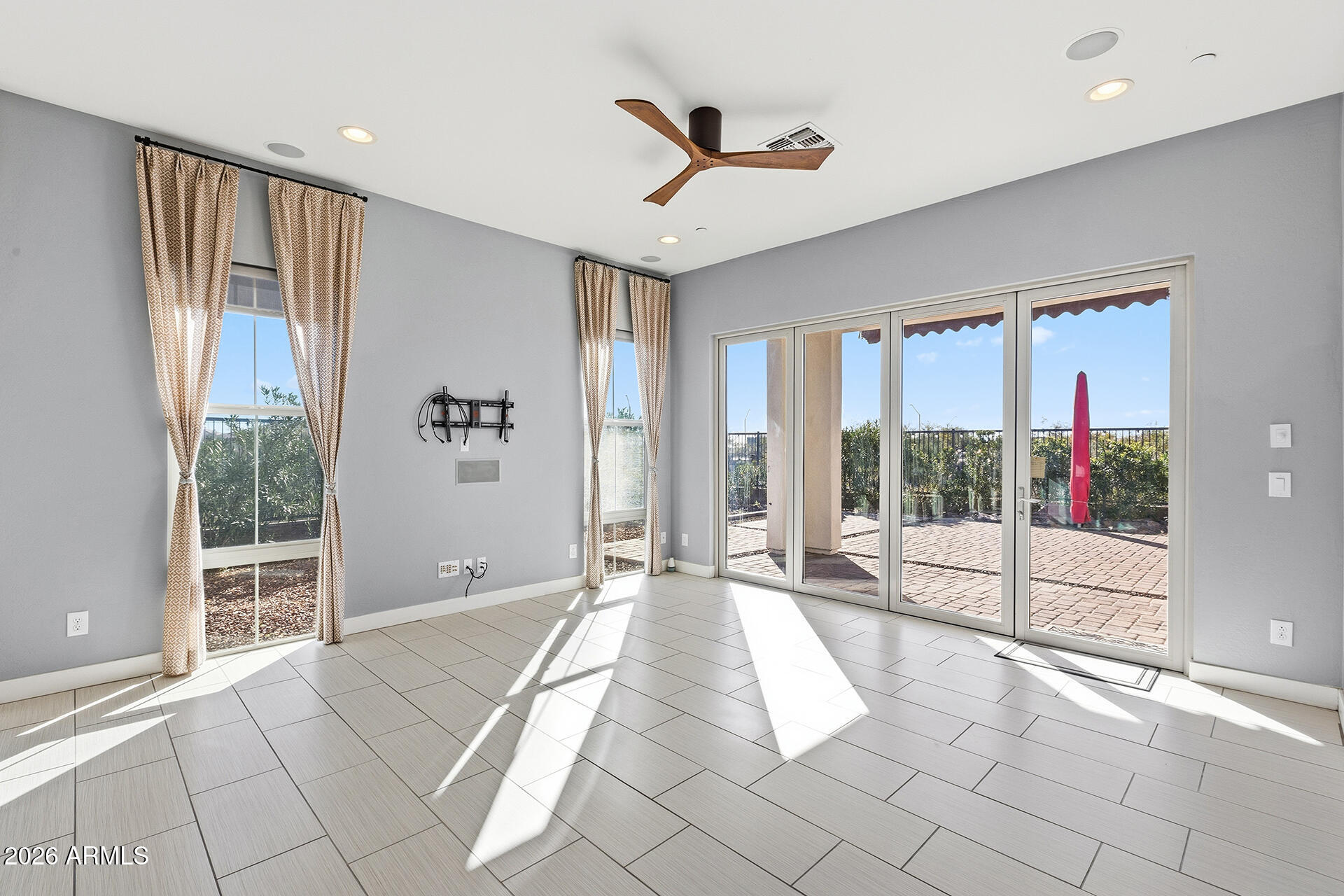 12035 W ROY ROGERS Road