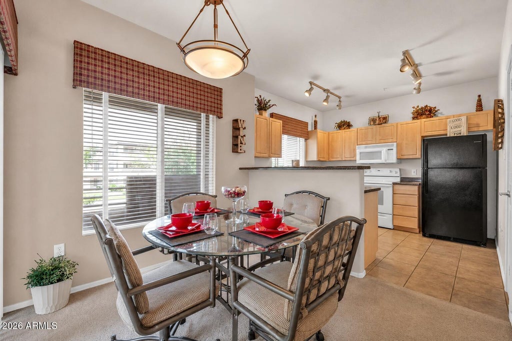 Photo of 7401 W Arrowhead Clubhouse Drive #2067, Glendale, AZ 85308 (MLS # 7078170)