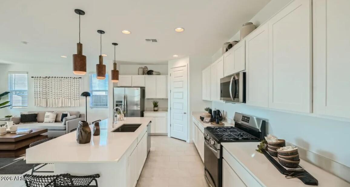 9809 W MULBERRY Drive