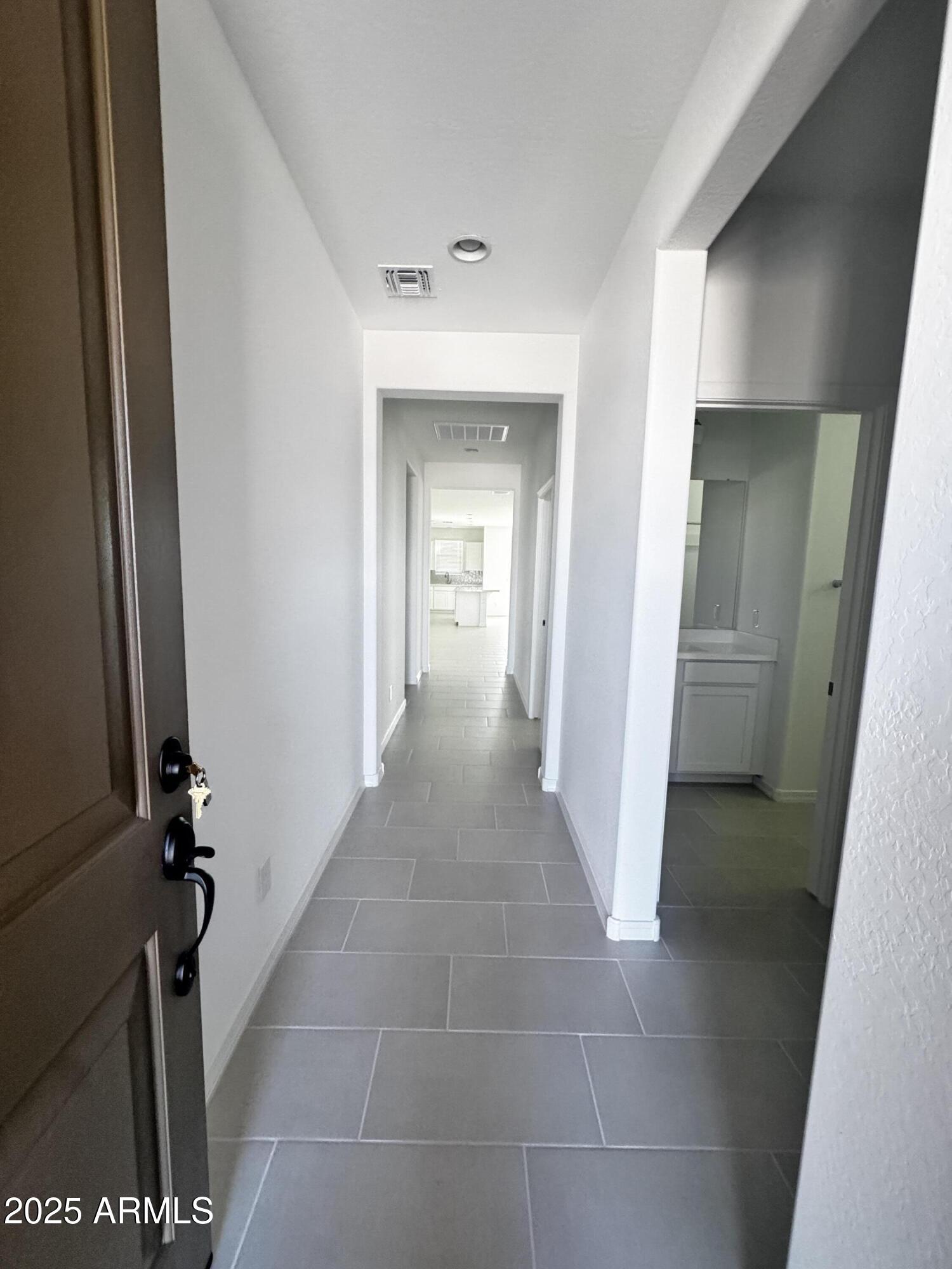 9957 W Mitchell Avenue