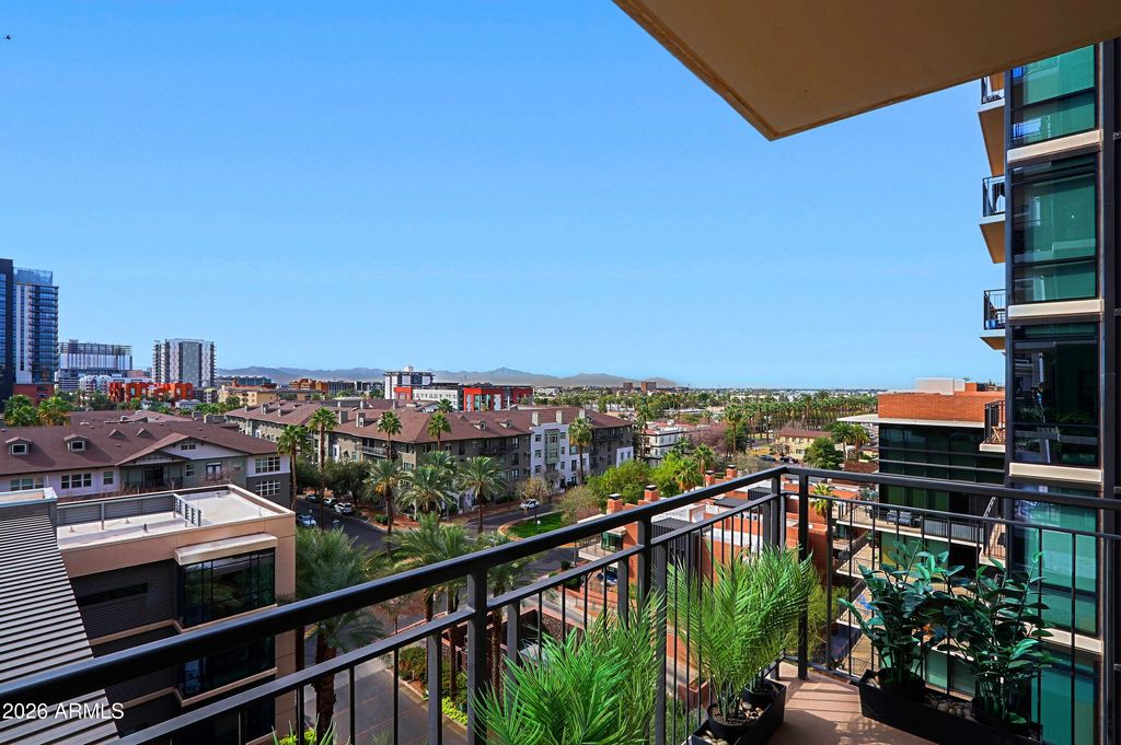 Photo of 200 W Portland Street #821, Phoenix, AZ 85003 (MLS # 6967953)