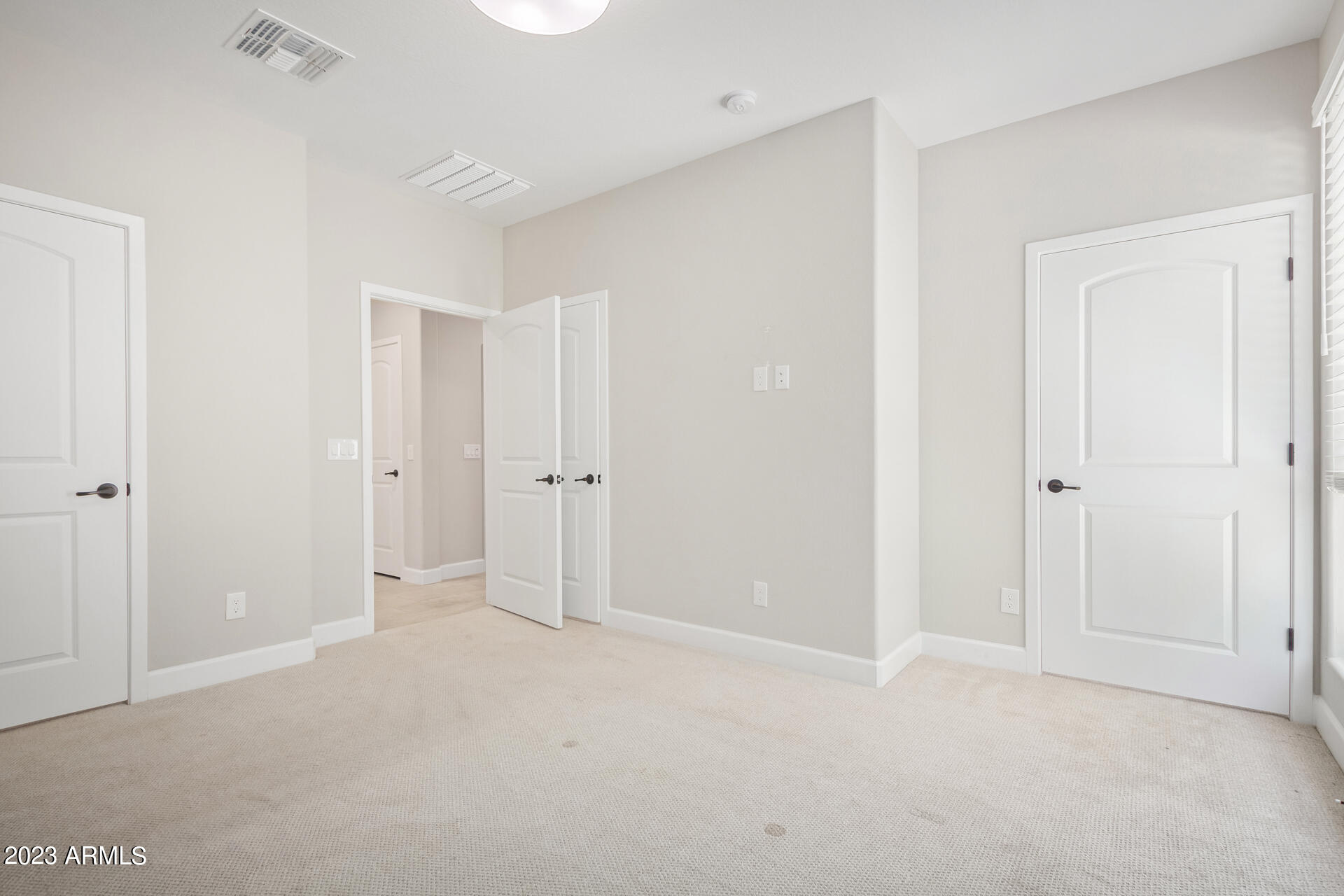 Photo 13 of 22 of 1250 N ABBEY Lane 156 condo