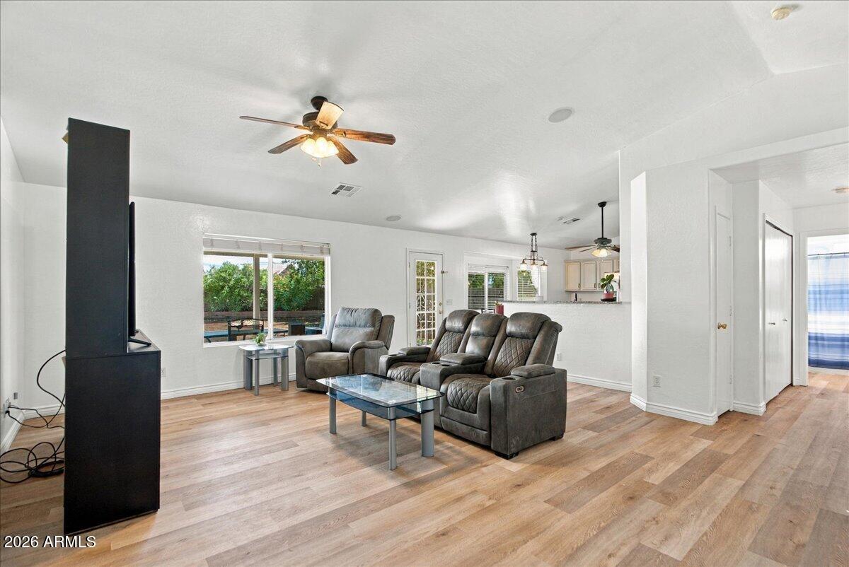 555 S hastings --